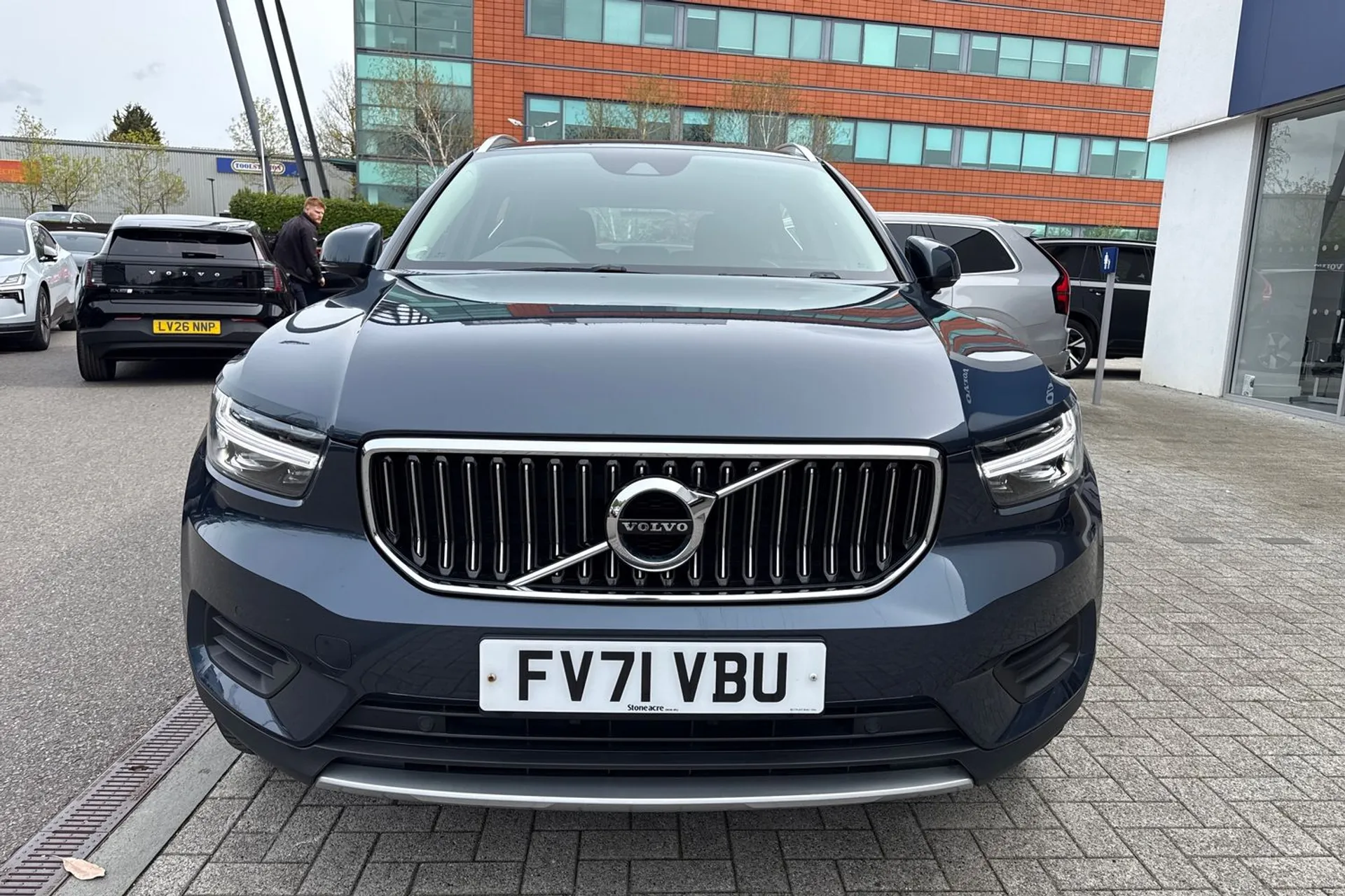 Volvo XC40 thumbnail image number 13