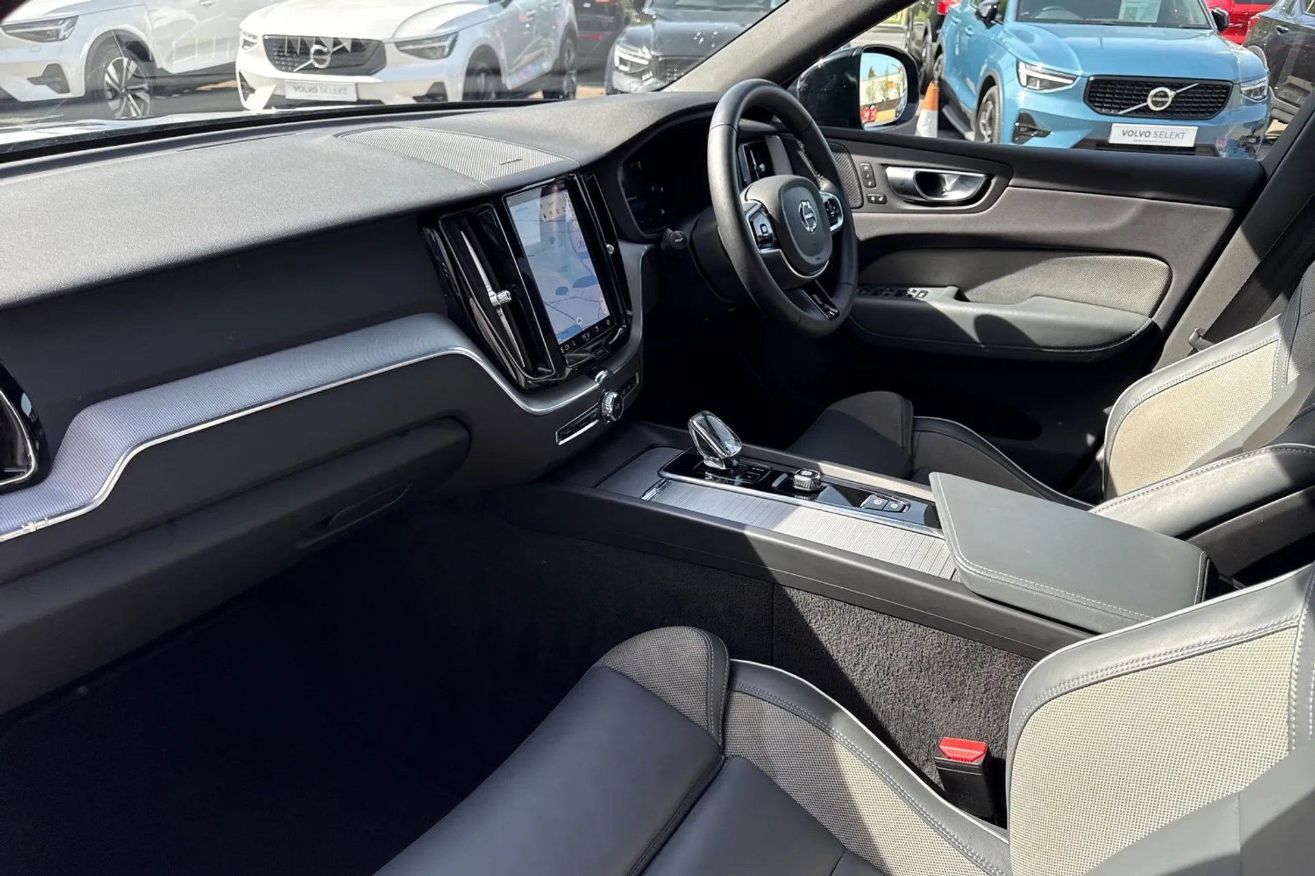 Volvo XC60 thumbnail image number 26