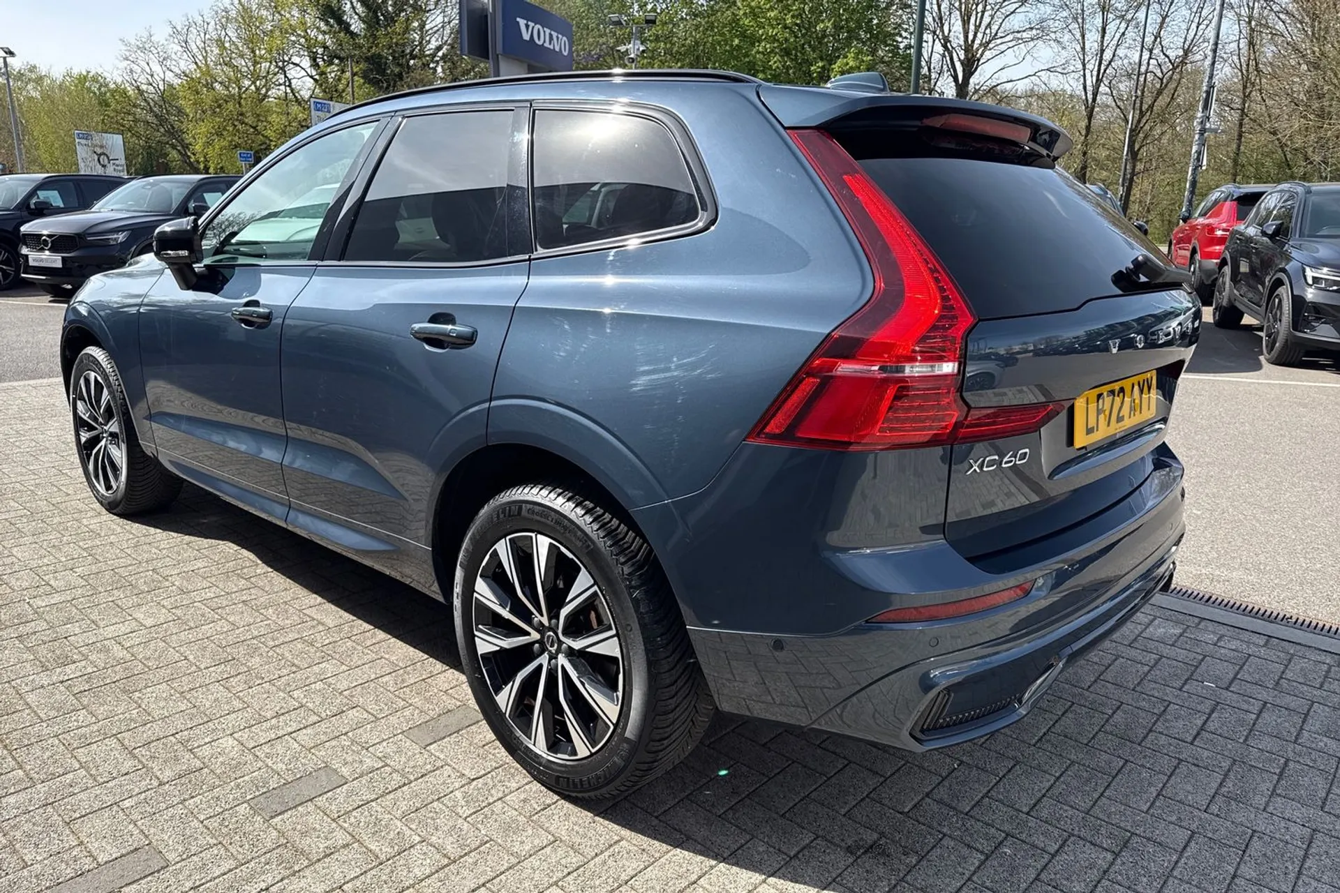 Volvo XC60 thumbnail image number 10