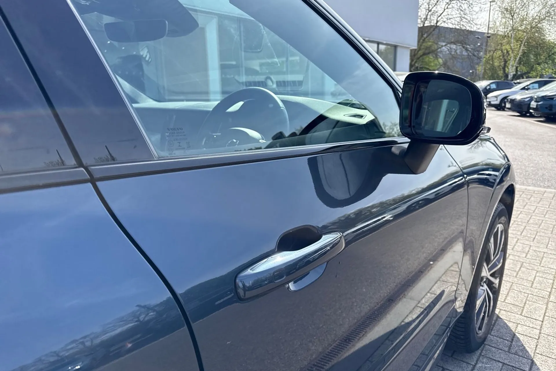 Volvo XC60 thumbnail image number 17