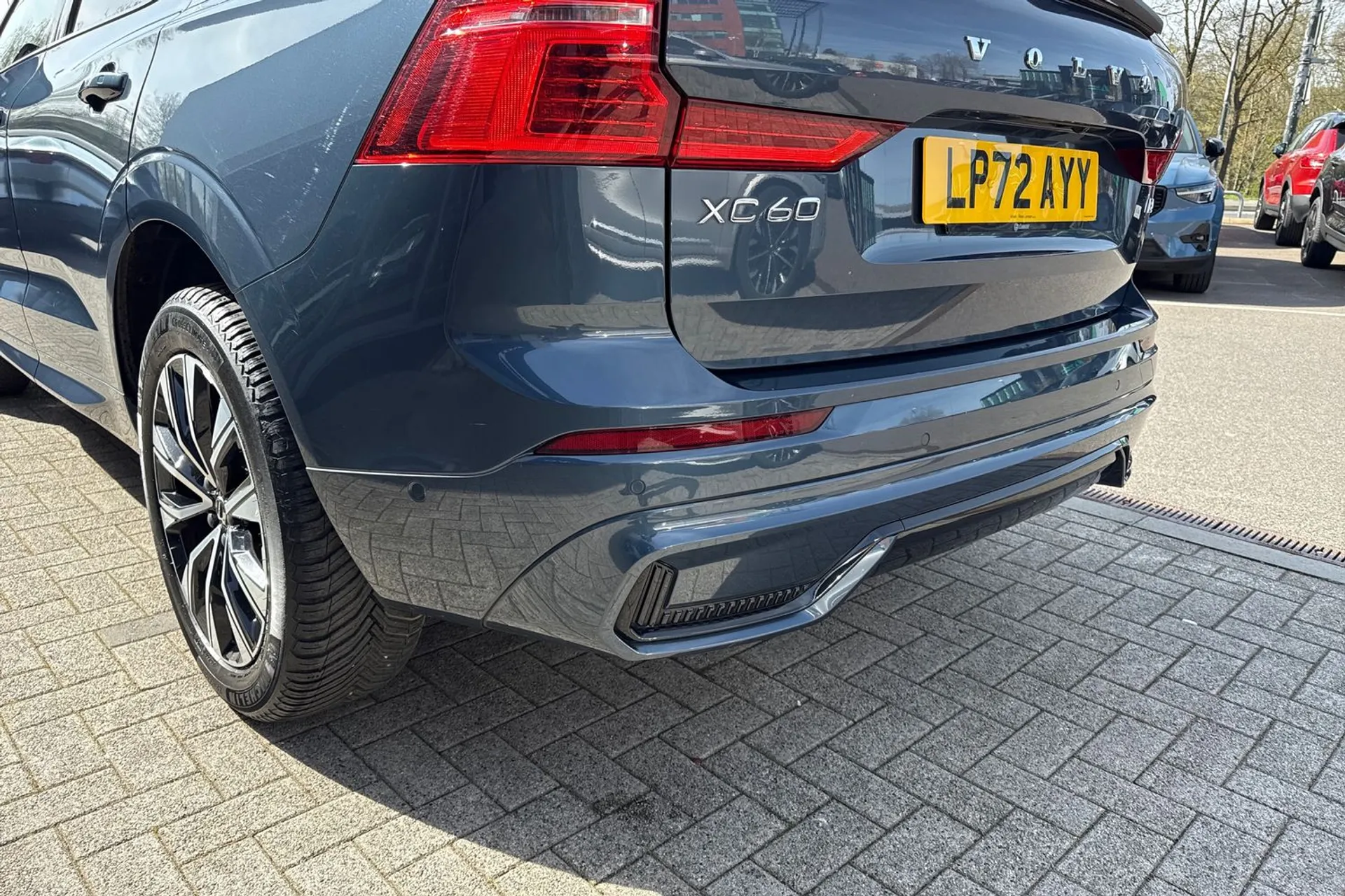 Volvo XC60 thumbnail image number 18