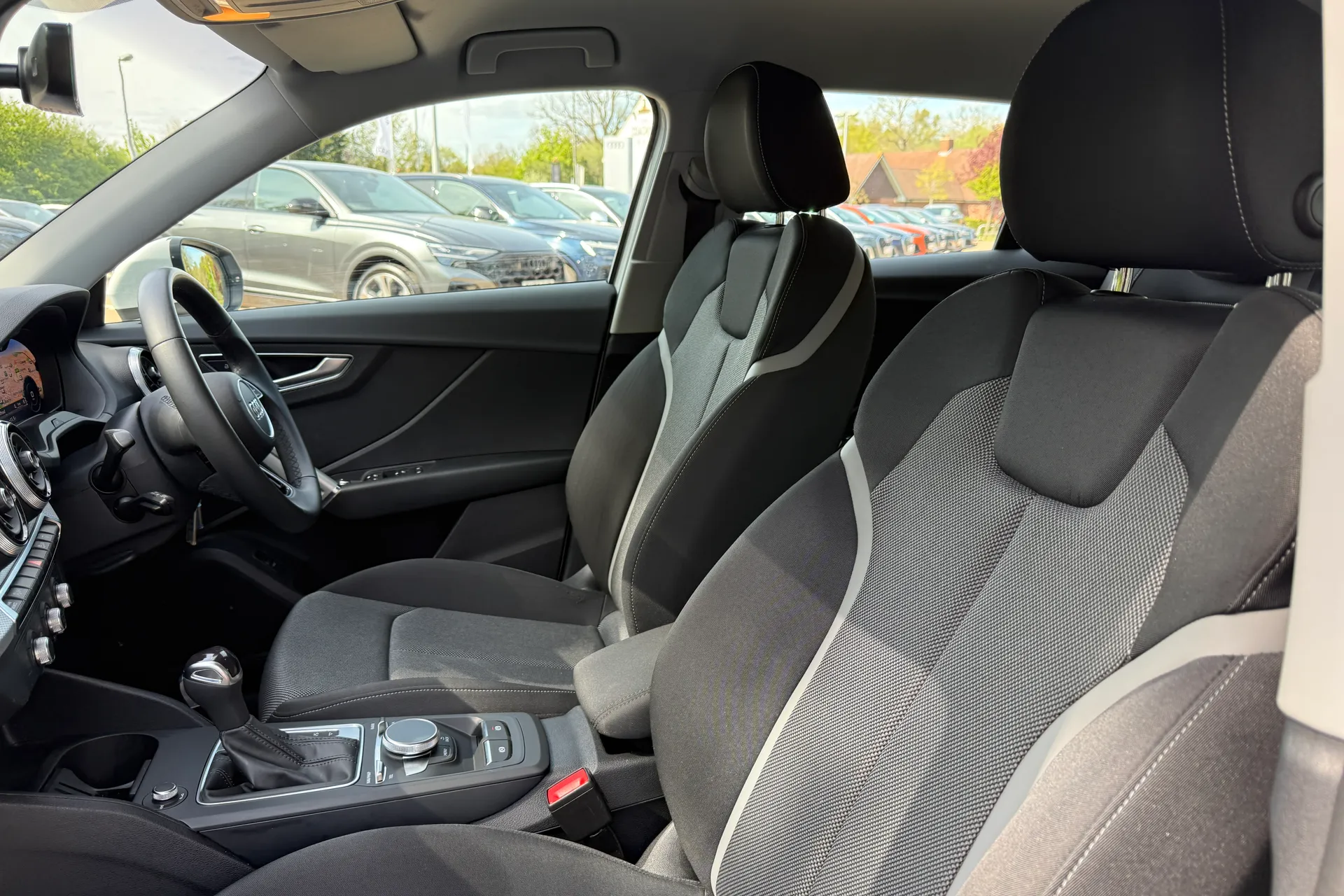 Audi Q2 thumbnail image number 49