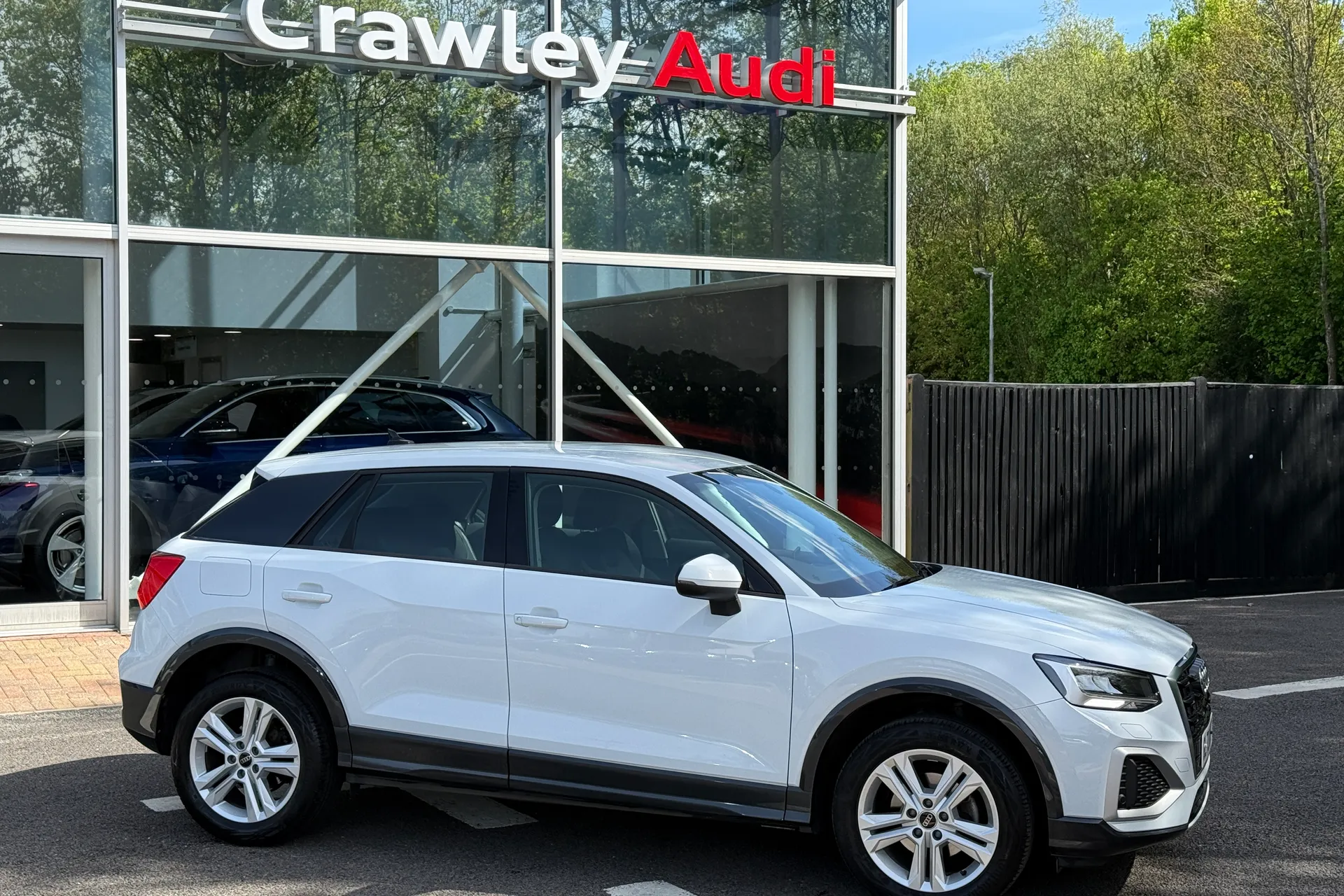 Audi Q2 thumbnail image number 2