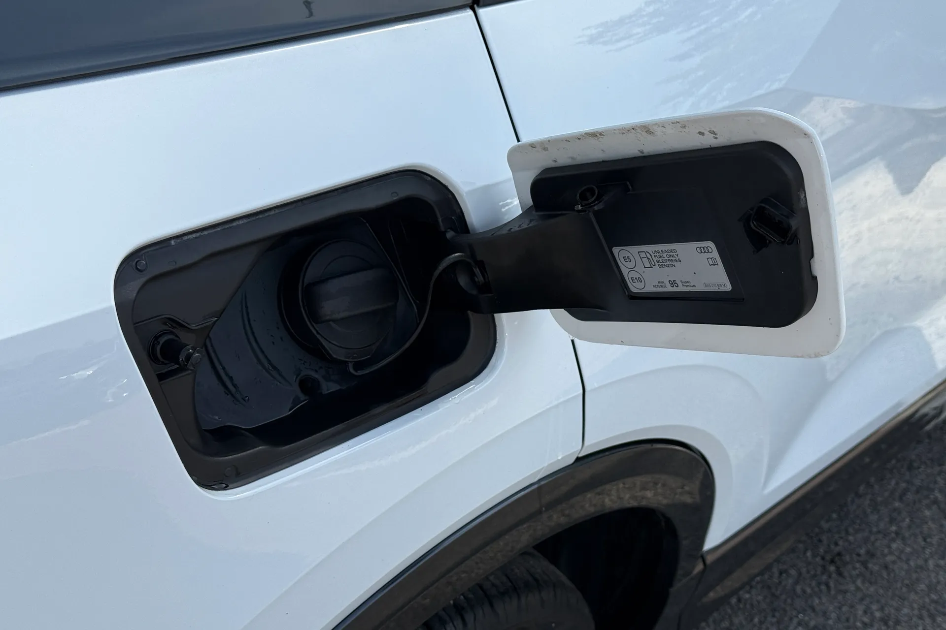 Audi Q2 thumbnail image number 28