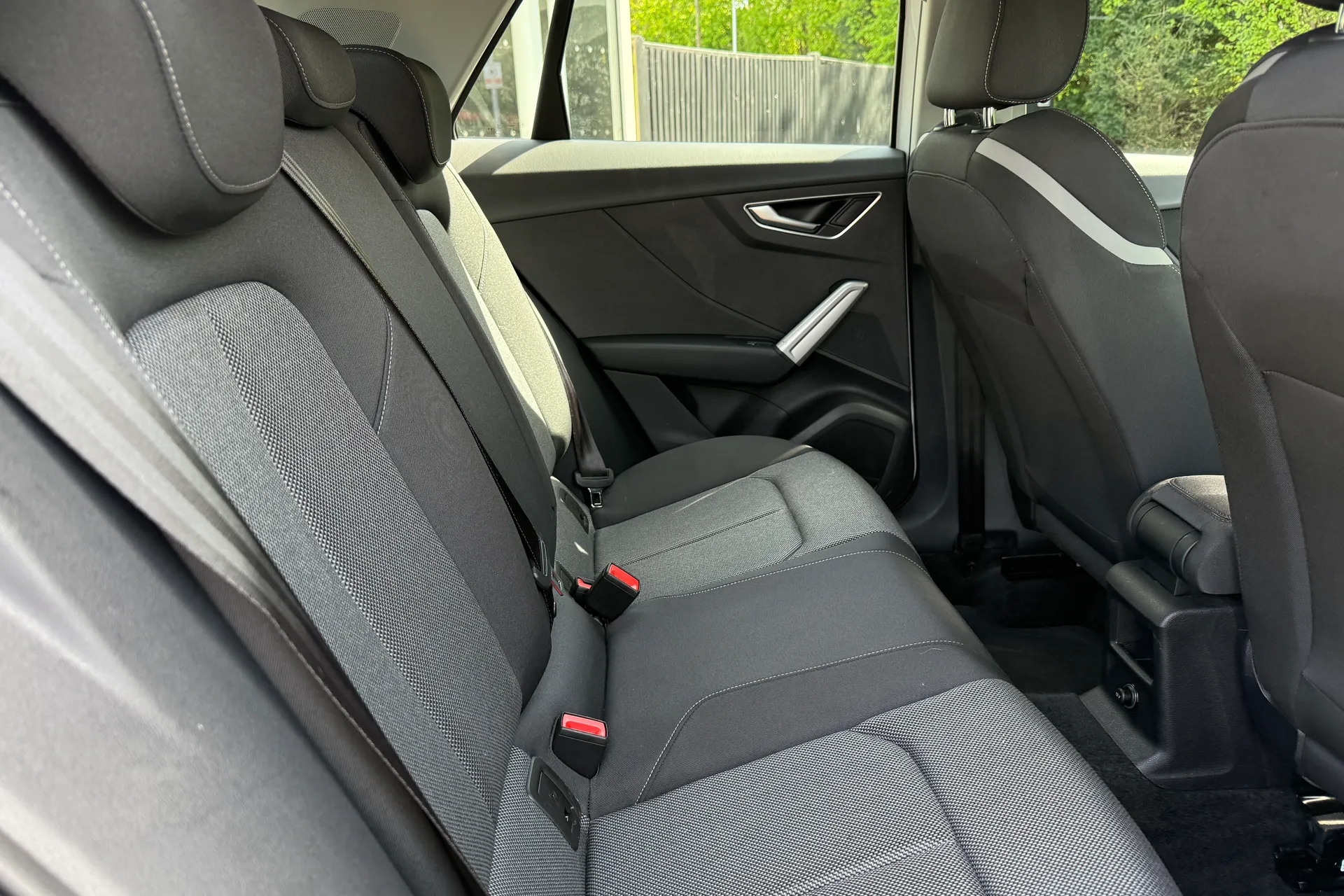 Audi Q2 thumbnail image number 30