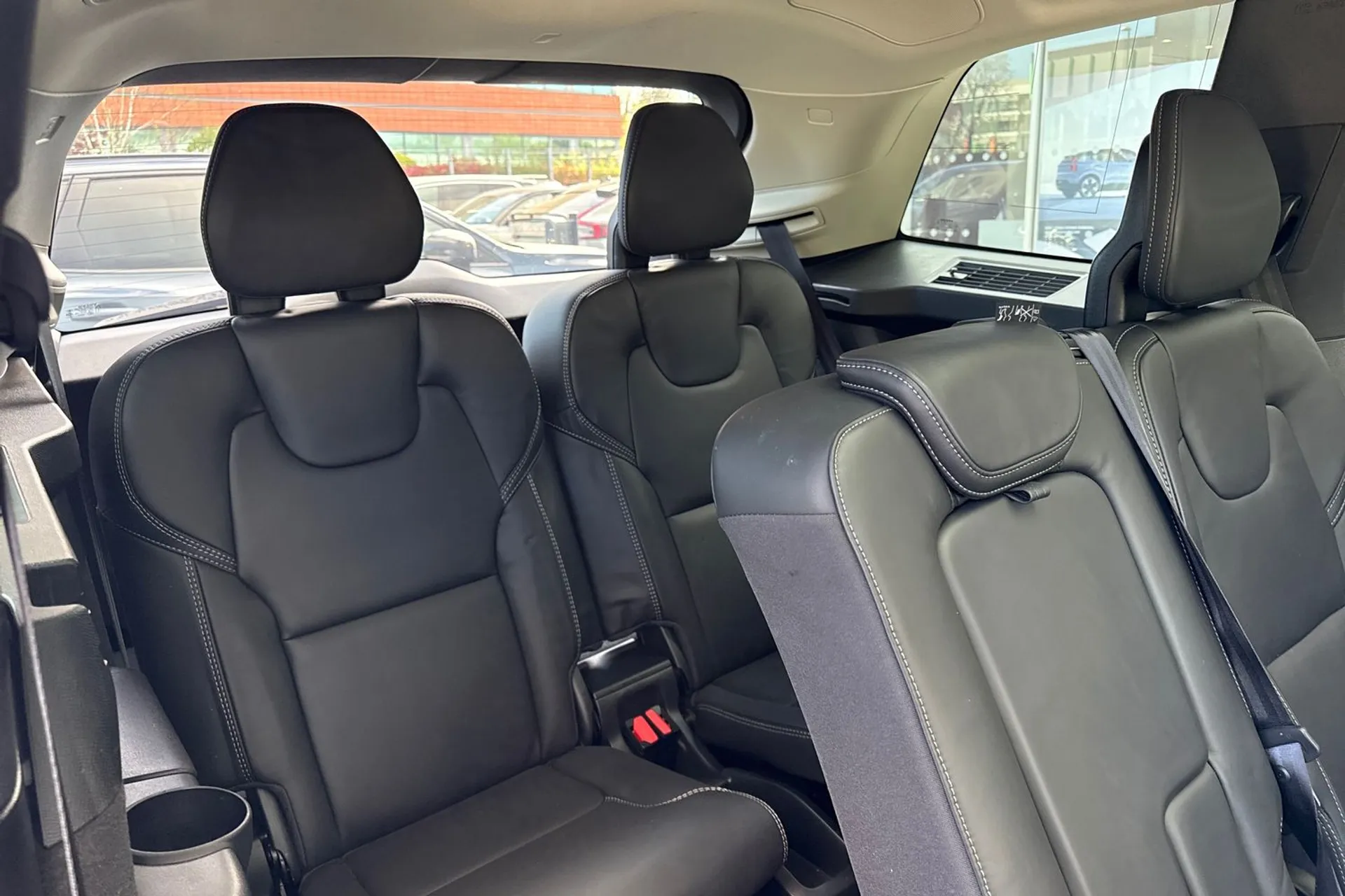 Volvo XC90 thumbnail image number 8