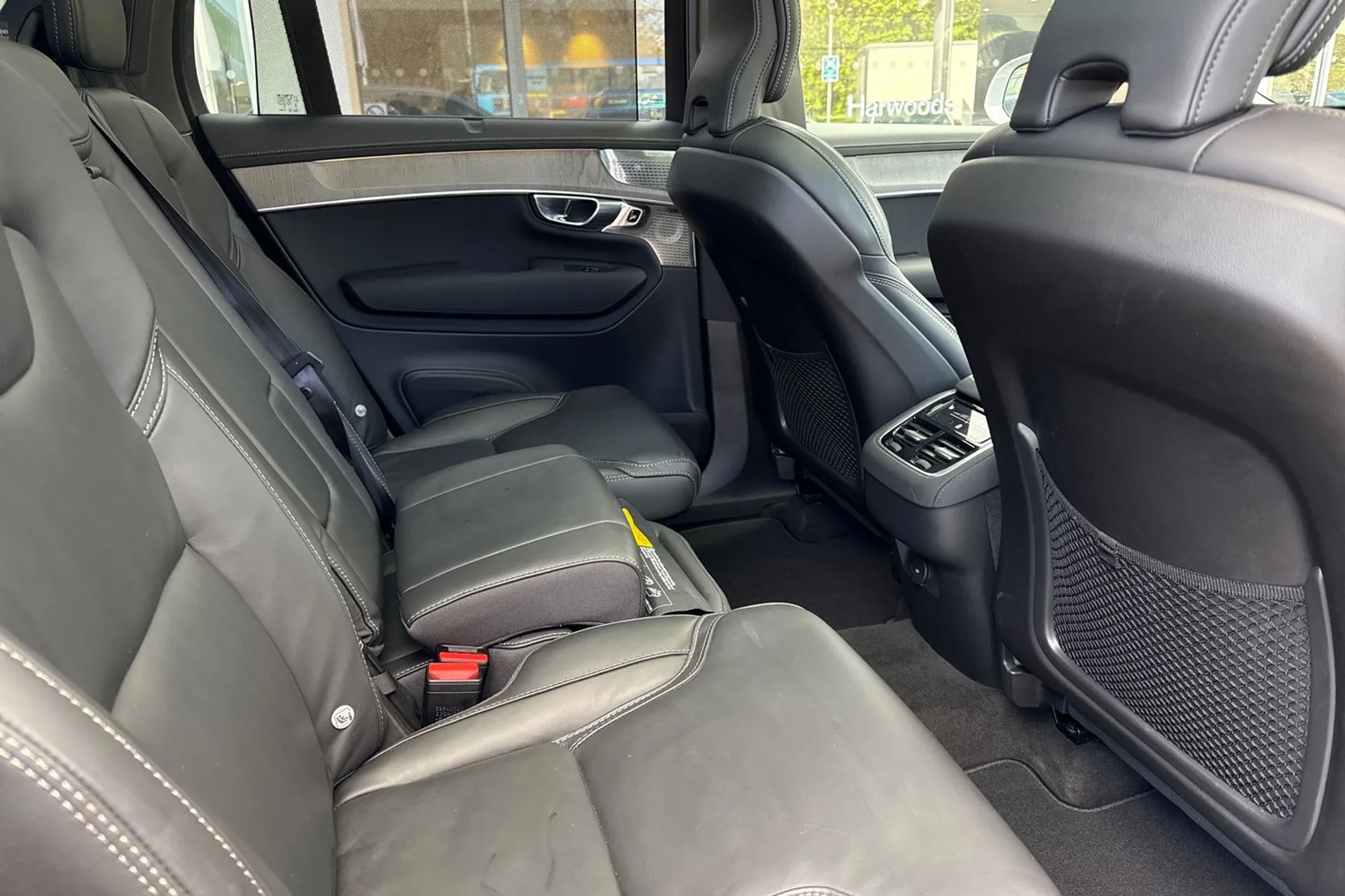 Volvo XC90 thumbnail image number 28