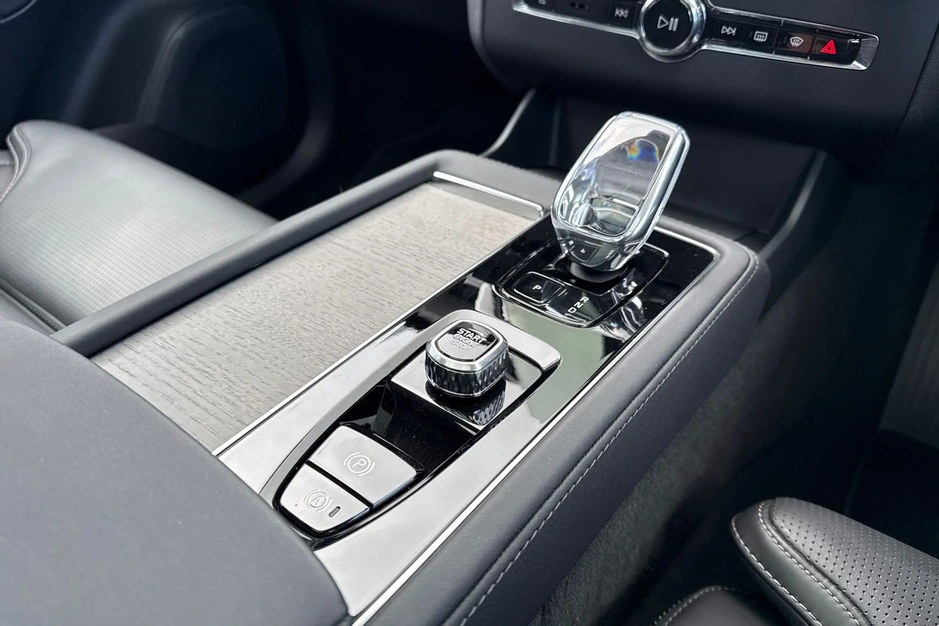 Volvo XC90 thumbnail image number 46