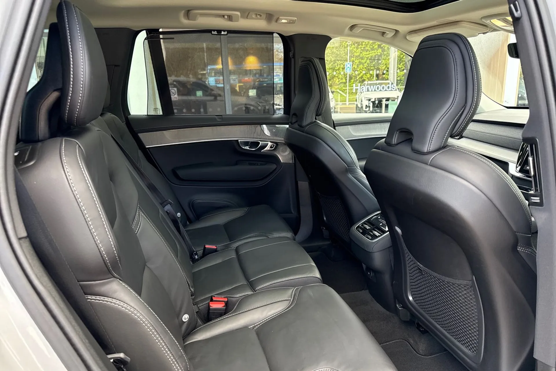 Volvo XC90 thumbnail image number 25