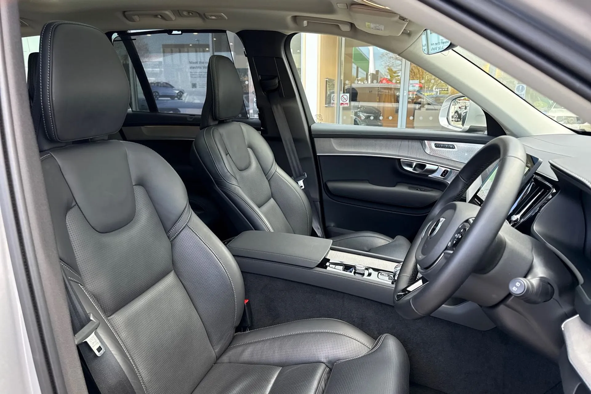 Volvo XC90 thumbnail image number 29