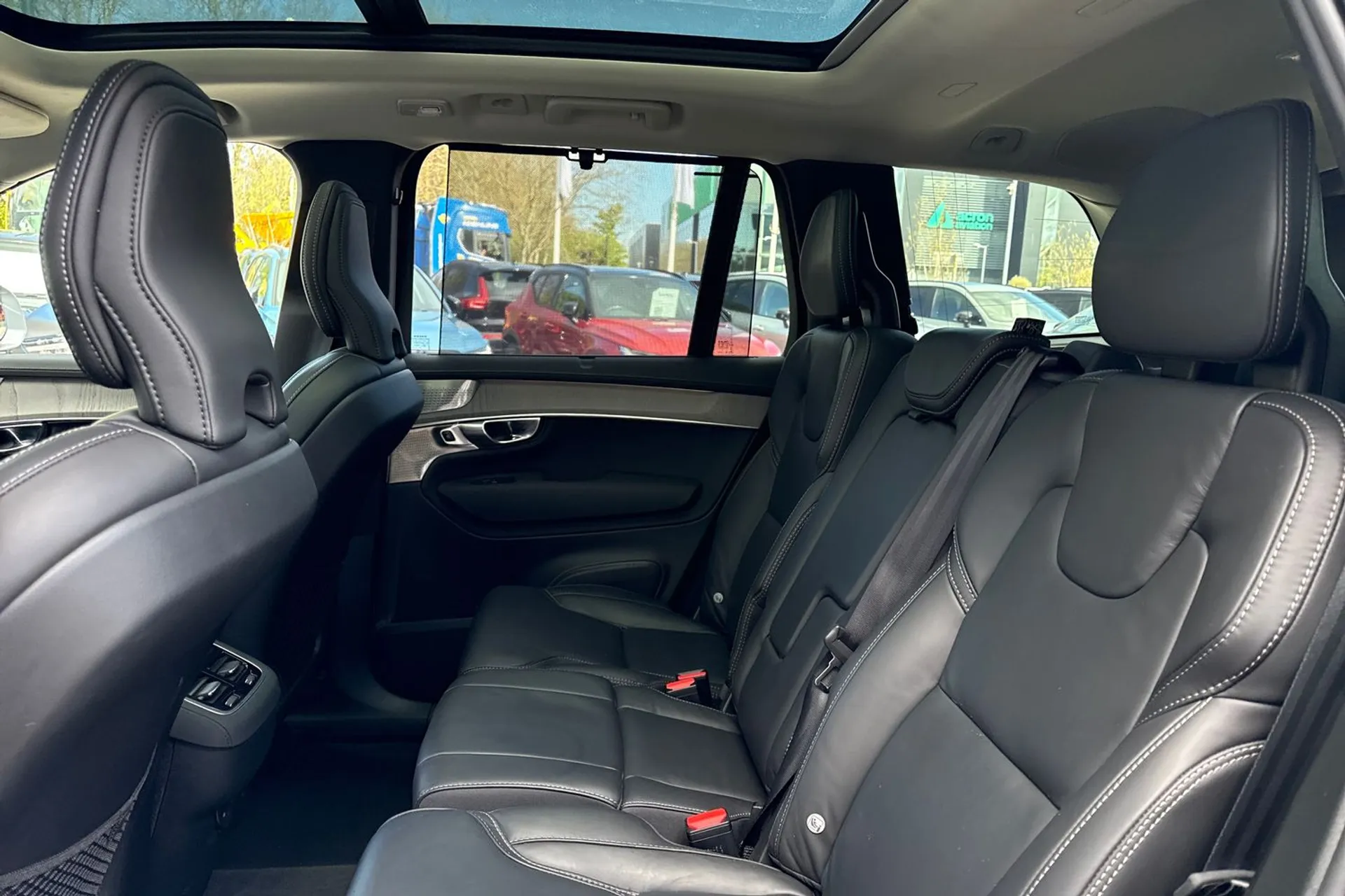 Volvo XC90 thumbnail image number 33