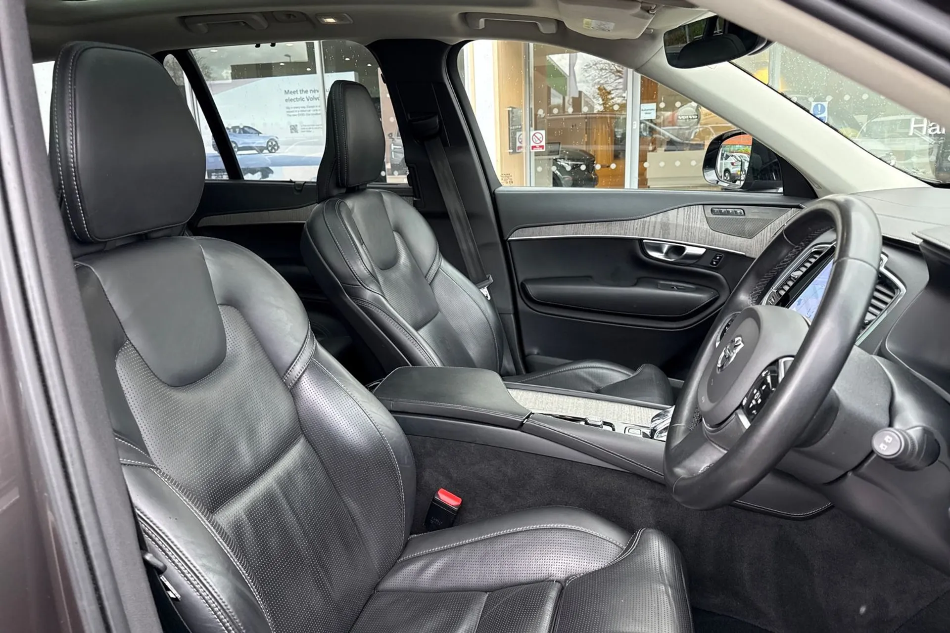 Volvo XC90 thumbnail image number 30