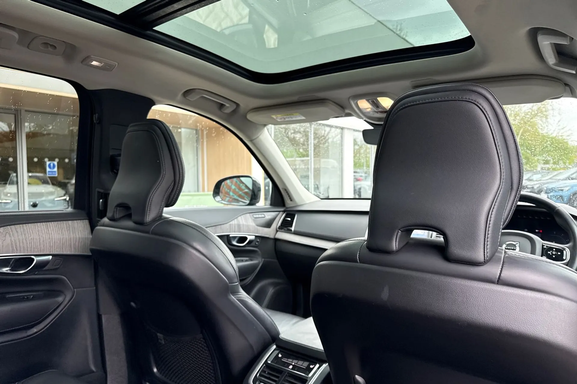 Volvo XC90 thumbnail image number 28