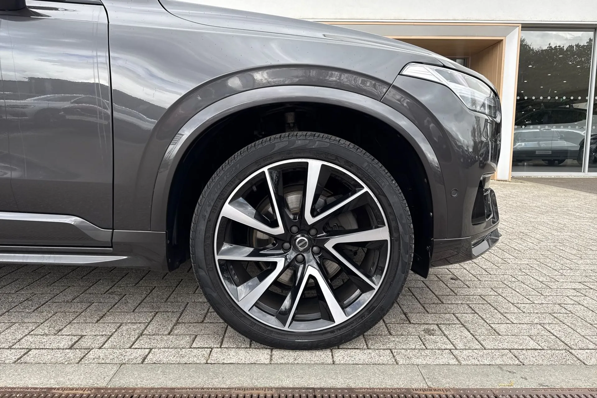 Volvo XC90 thumbnail image number 16