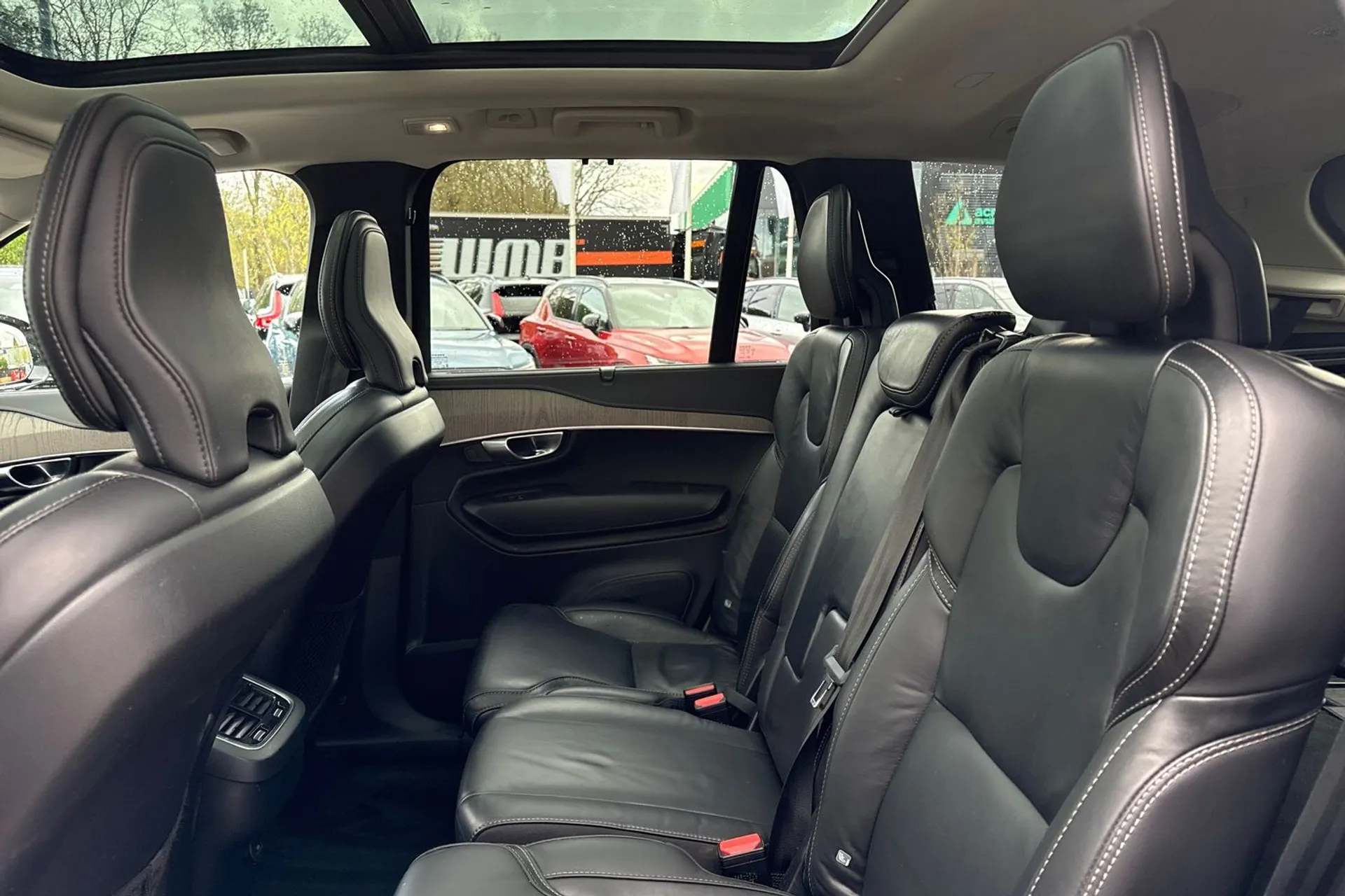 Volvo XC90 thumbnail image number 34