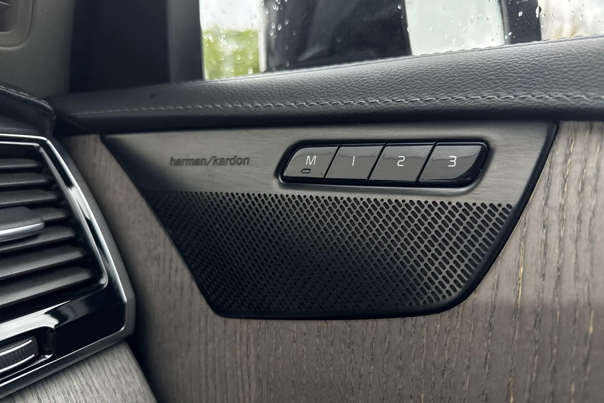 Volvo XC90 thumbnail image number 47