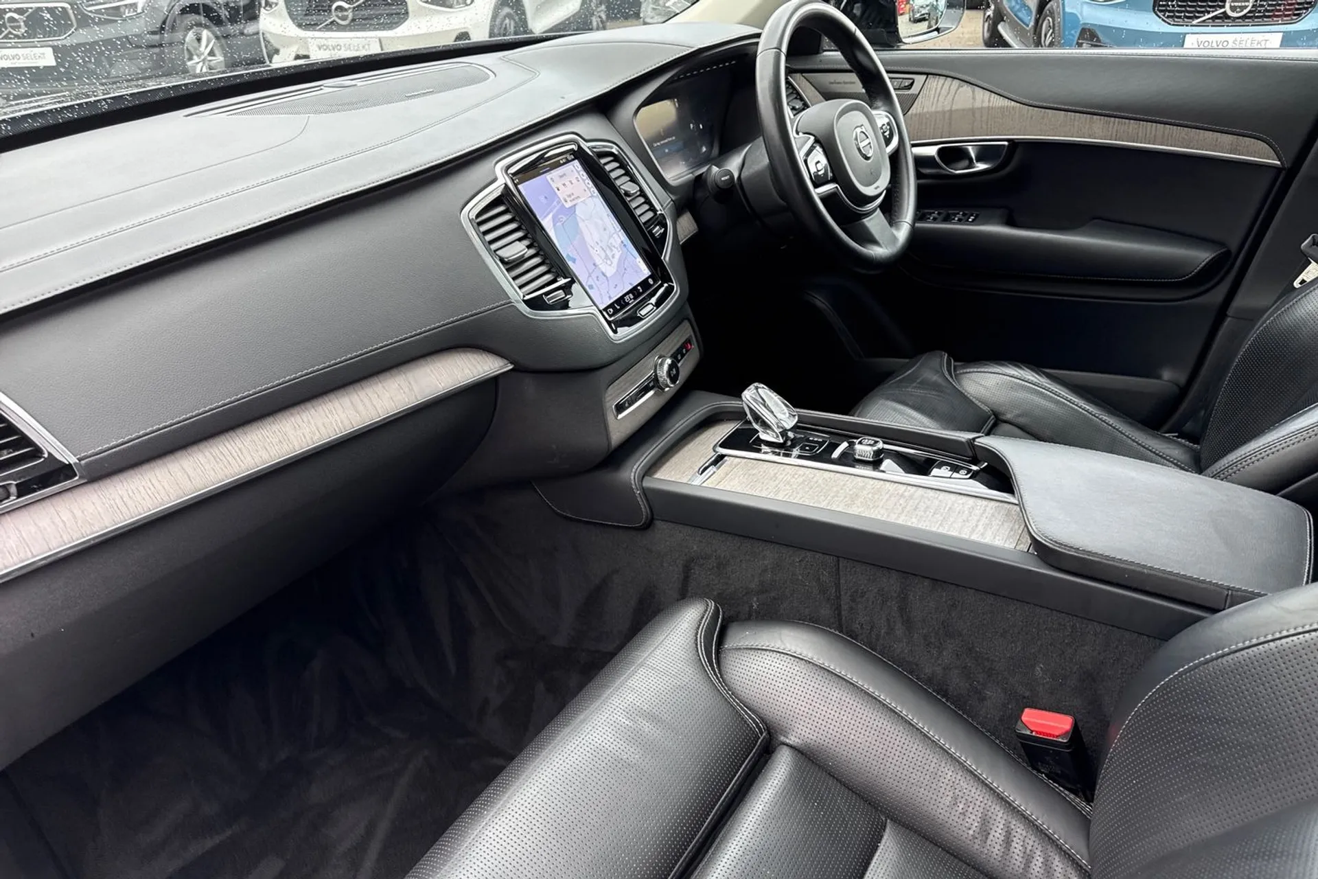 Volvo XC90 thumbnail image number 31