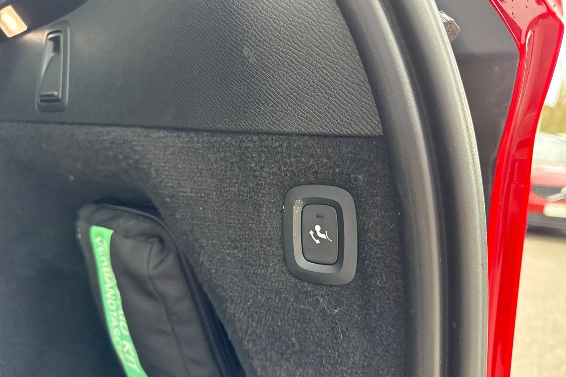 Volvo XC90 thumbnail image number 24