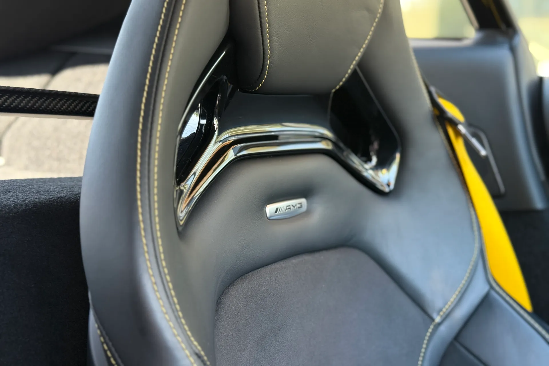 MERCEDES-BENZ AMG GT thumbnail image number 48