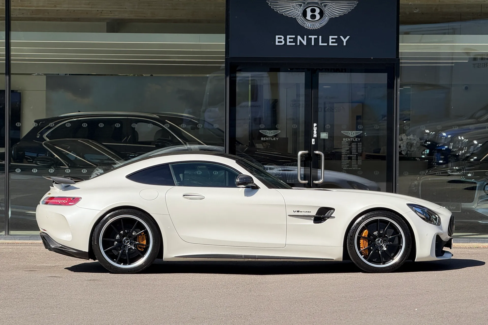 MERCEDES-BENZ AMG GT thumbnail image number 10