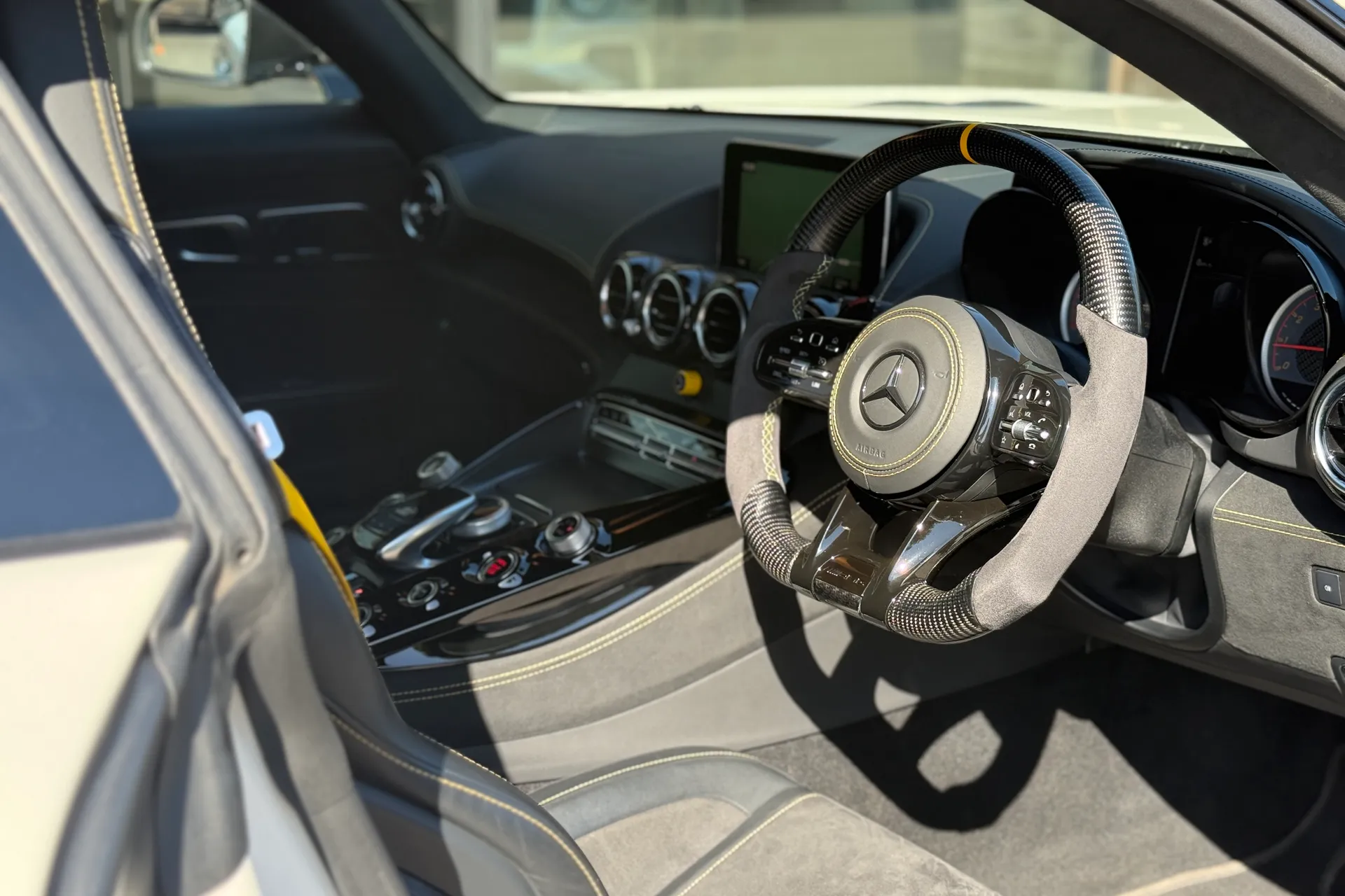 MERCEDES-BENZ AMG GT thumbnail image number 29