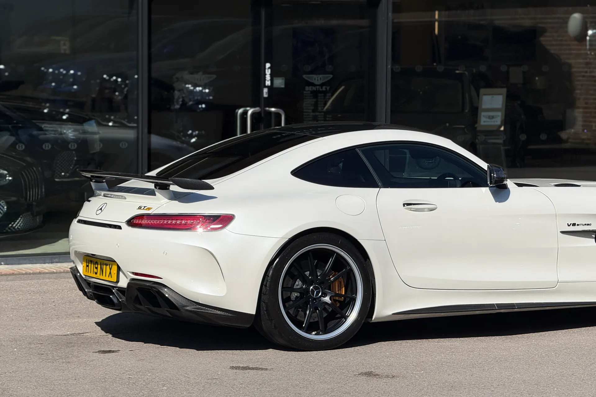 MERCEDES-BENZ AMG GT thumbnail image number 15
