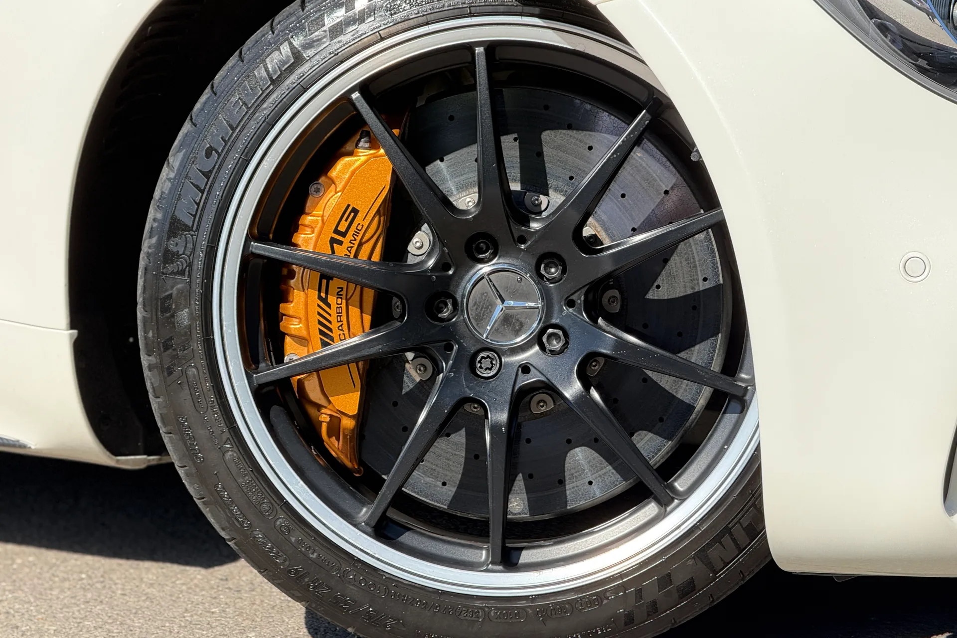 MERCEDES-BENZ AMG GT thumbnail image number 6