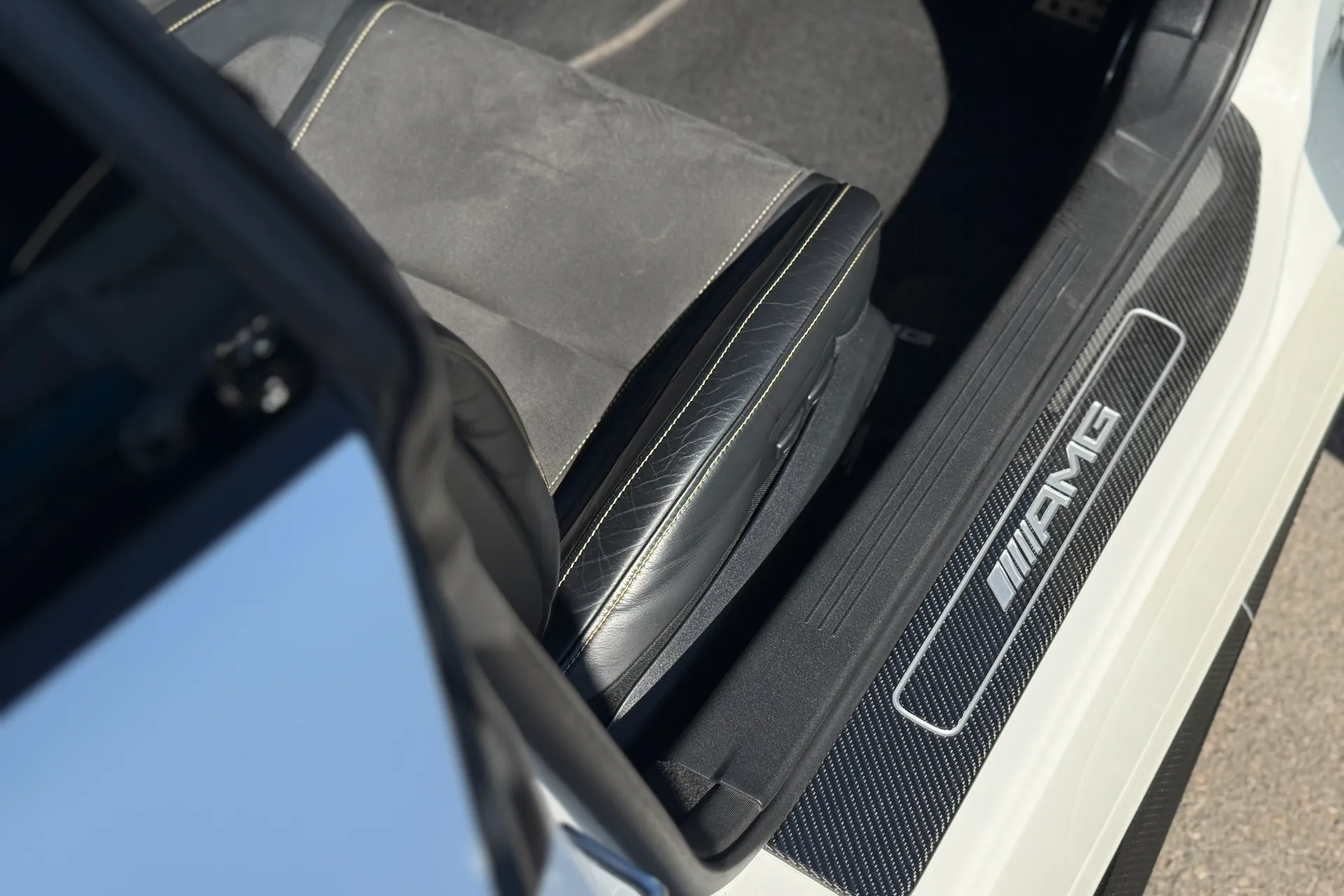 MERCEDES-BENZ AMG GT thumbnail image number 28