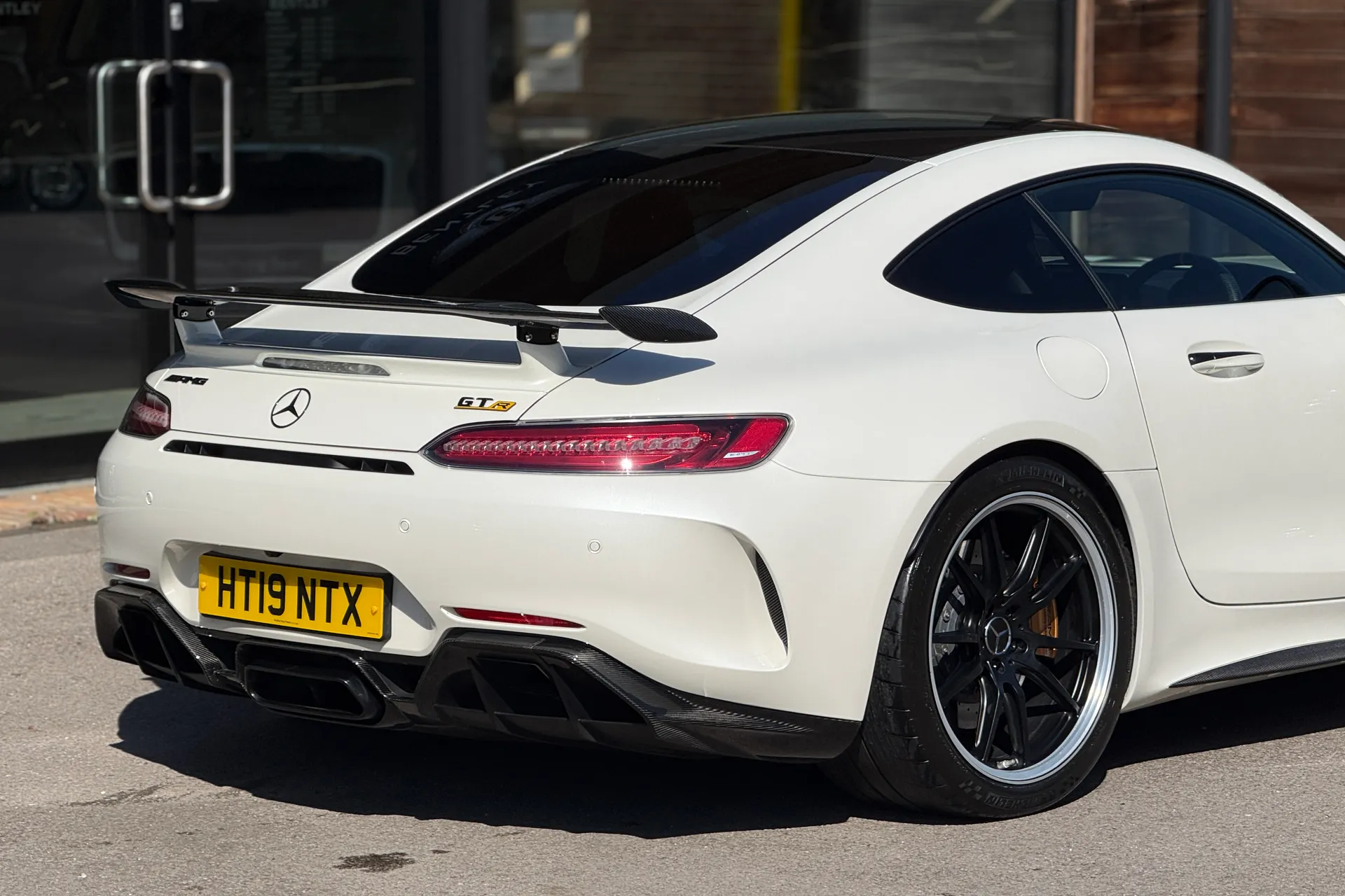 MERCEDES-BENZ AMG GT thumbnail image number 14