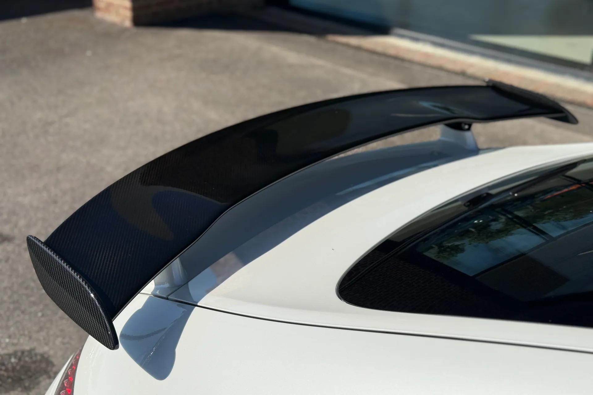 MERCEDES-BENZ AMG GT thumbnail image number 20