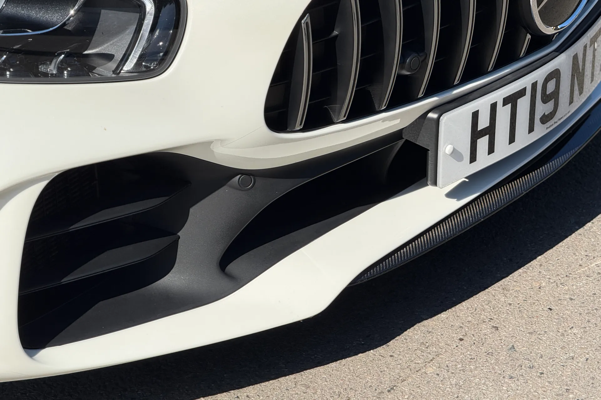 MERCEDES-BENZ AMG GT thumbnail image number 3