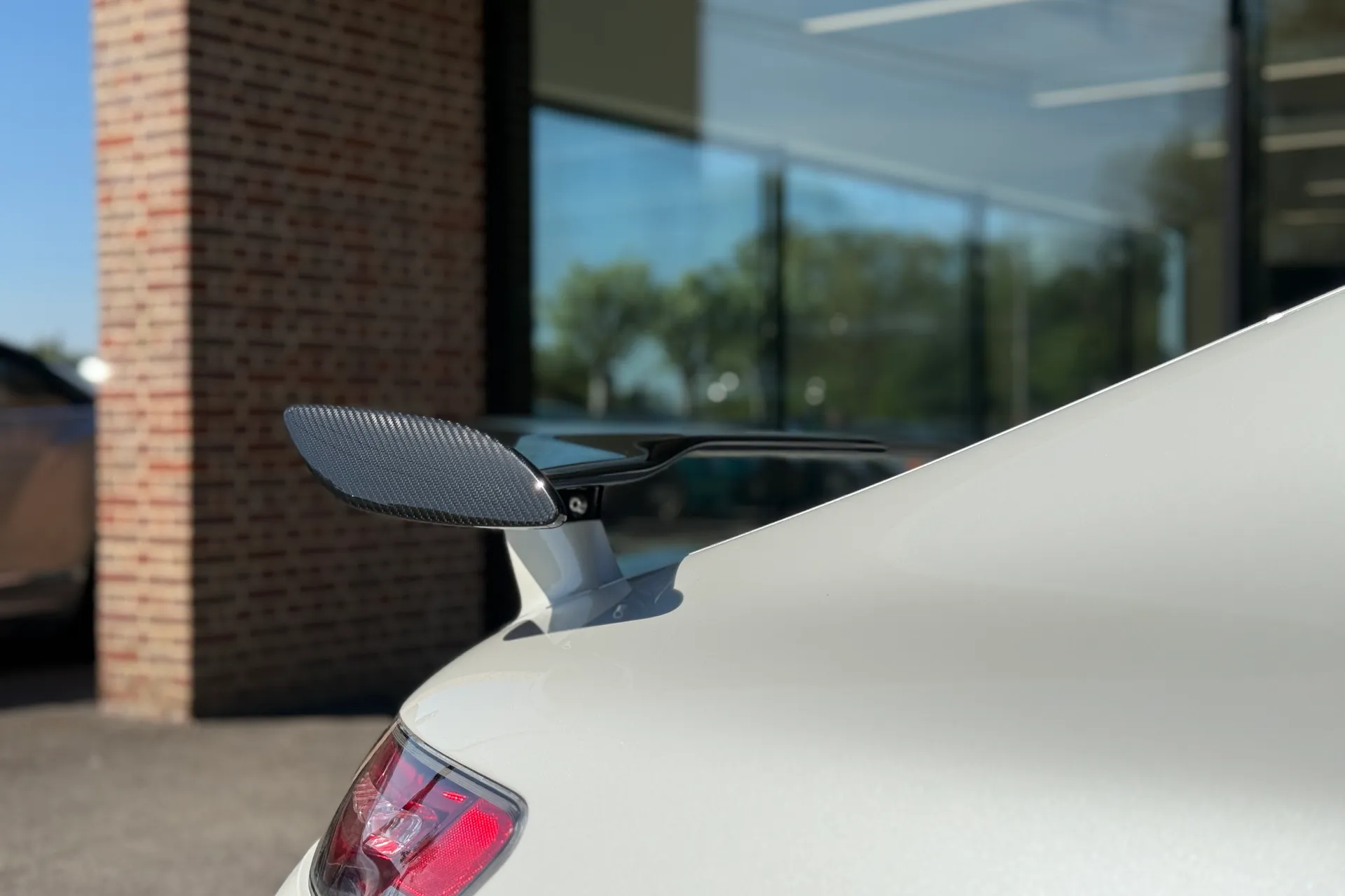 MERCEDES-BENZ AMG GT thumbnail image number 19