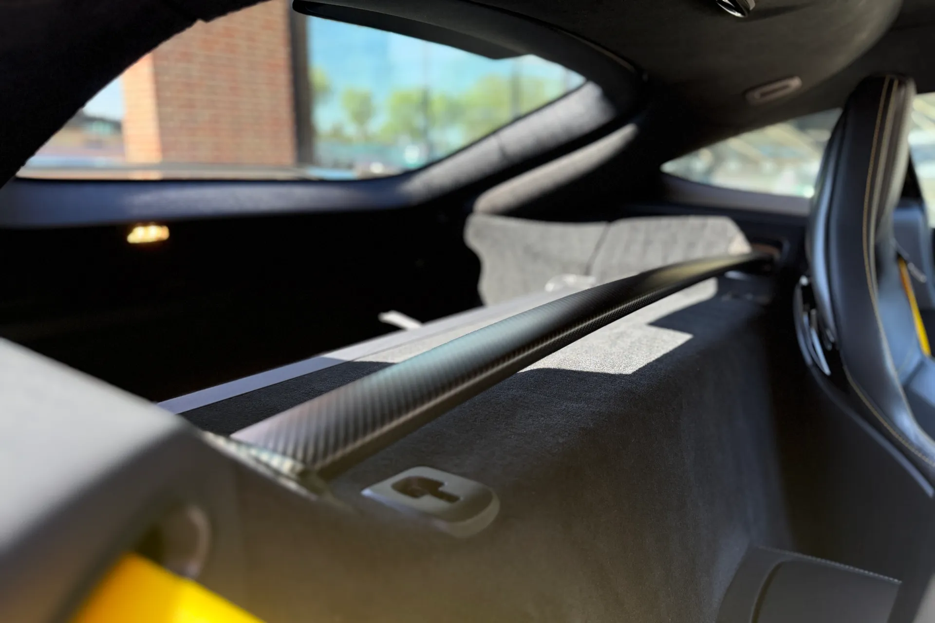 MERCEDES-BENZ AMG GT thumbnail image number 51