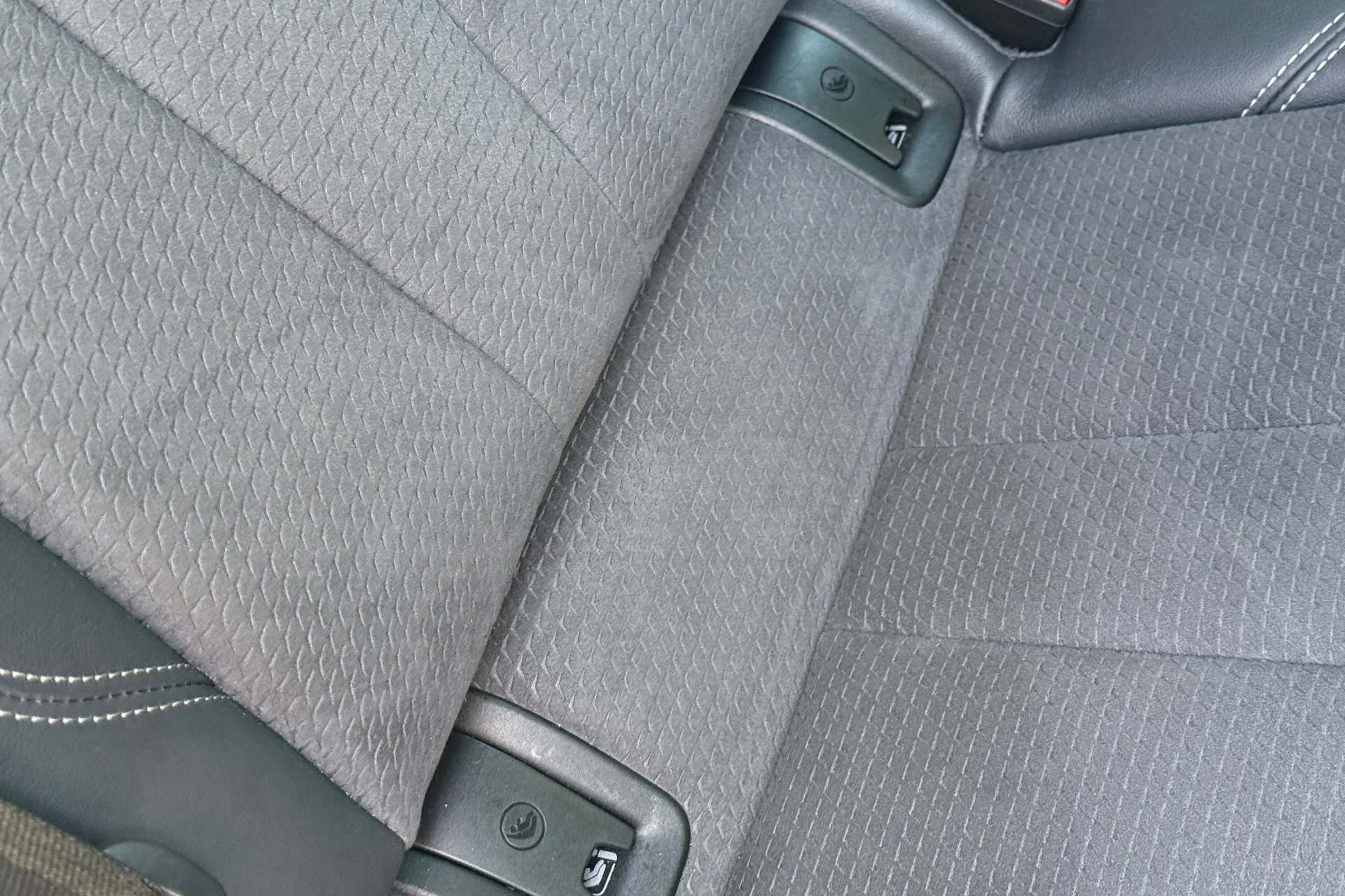 Audi A4 thumbnail image number 33