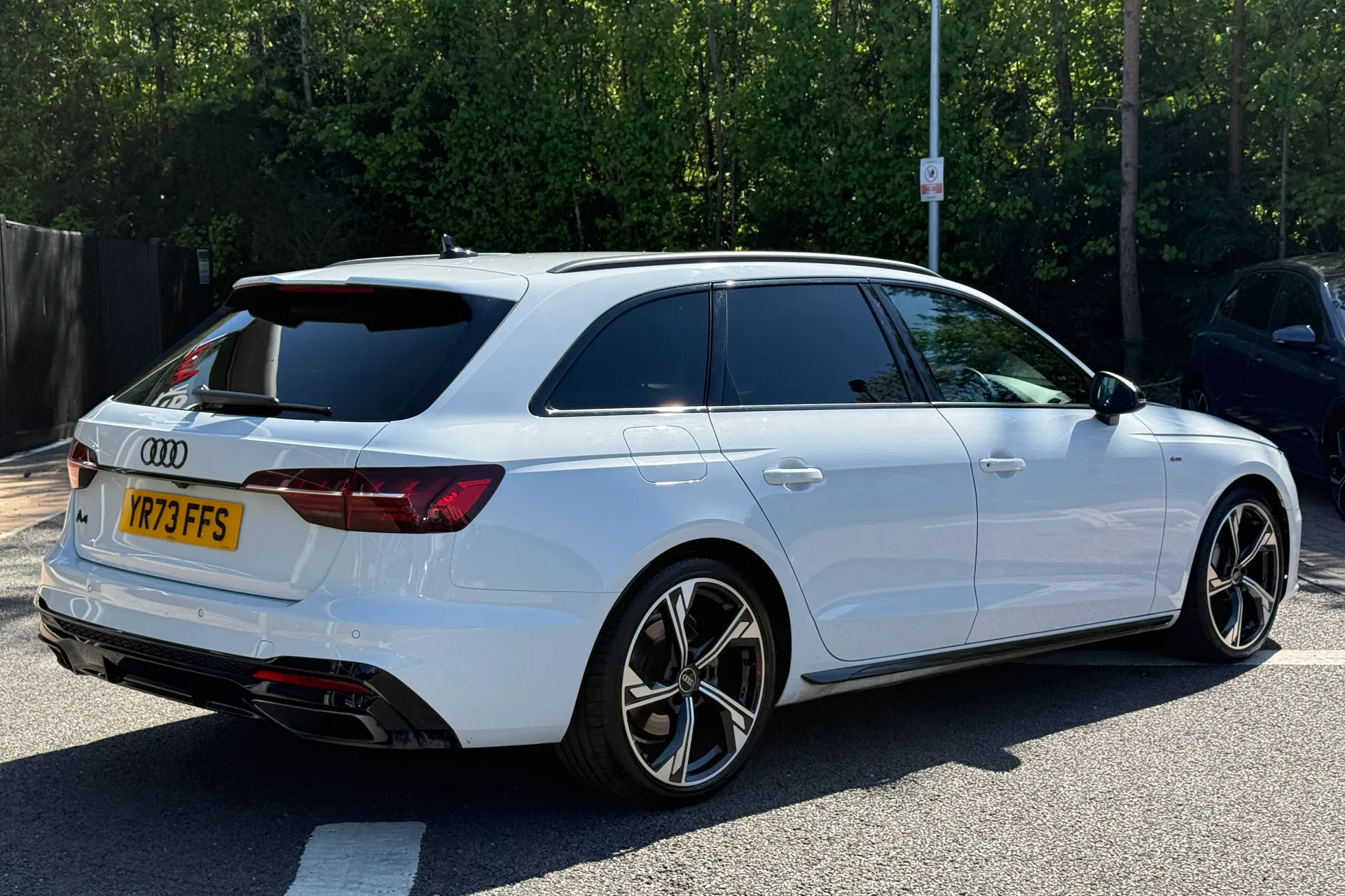 Audi A4 thumbnail image number 38
