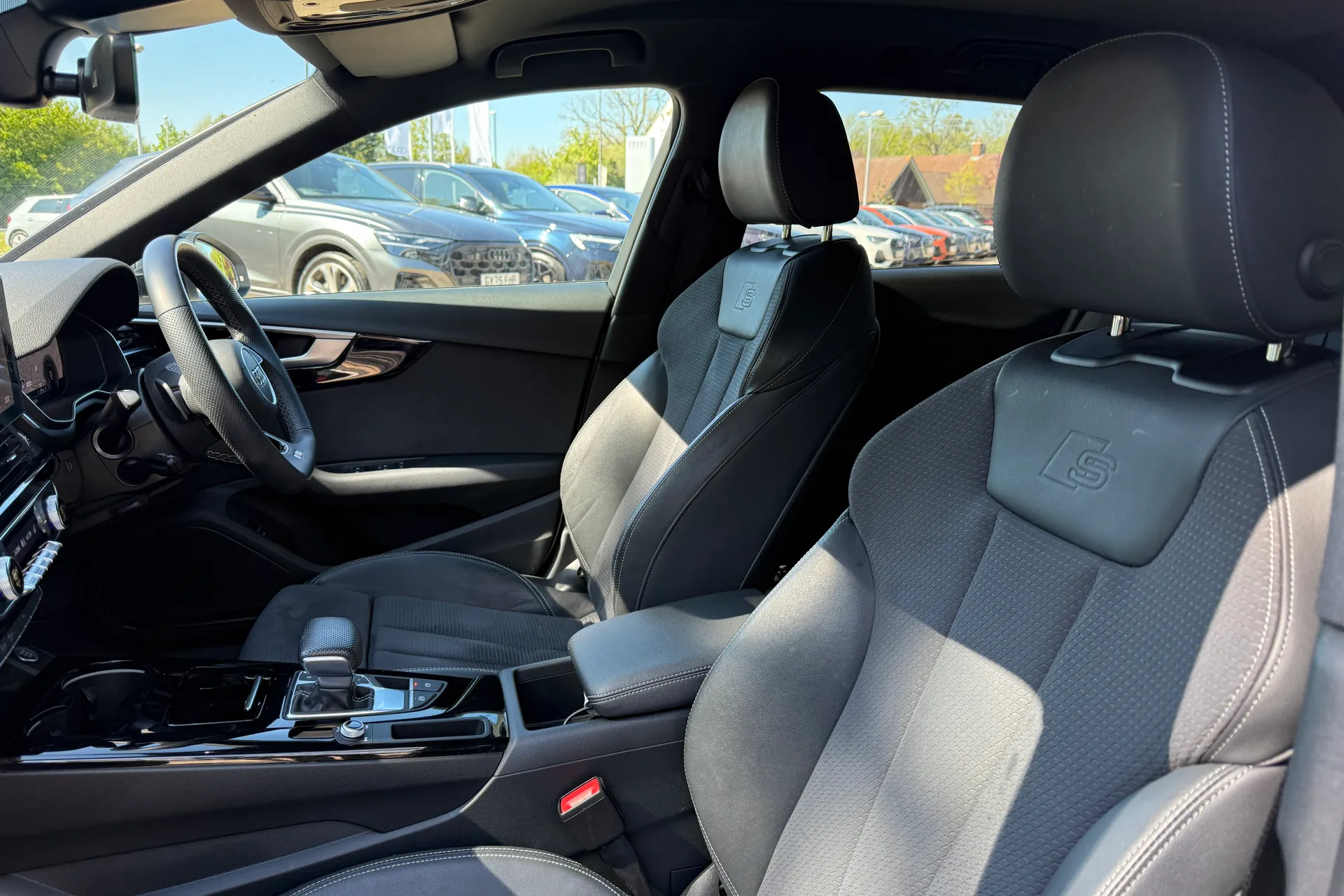 Audi A4 thumbnail image number 50