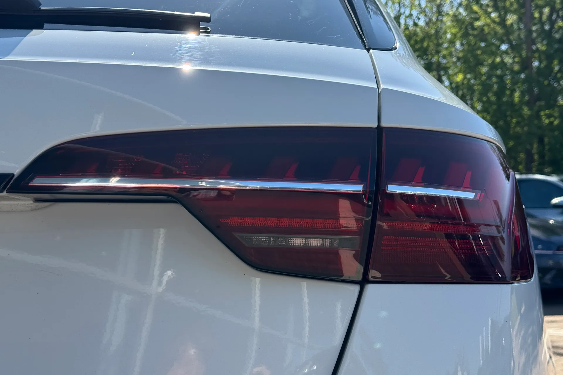 Audi A4 thumbnail image number 41