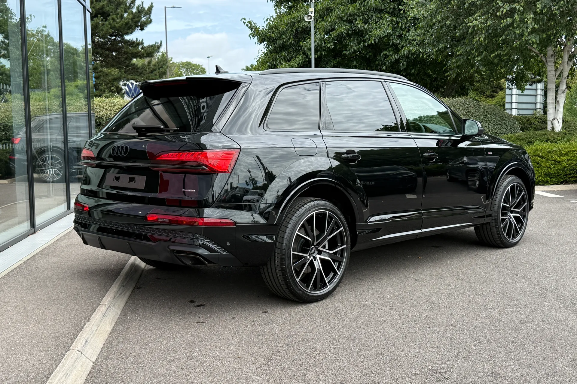 Audi Q7 thumbnail image number 15