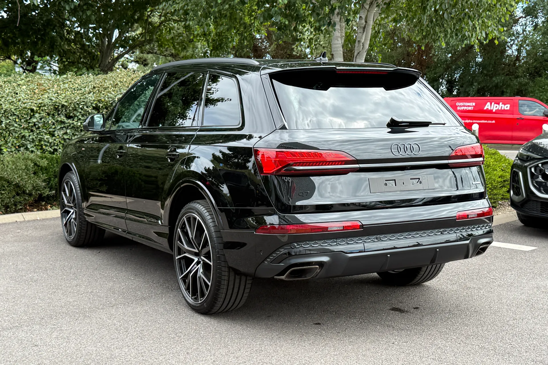 Audi Q7 thumbnail image number 21