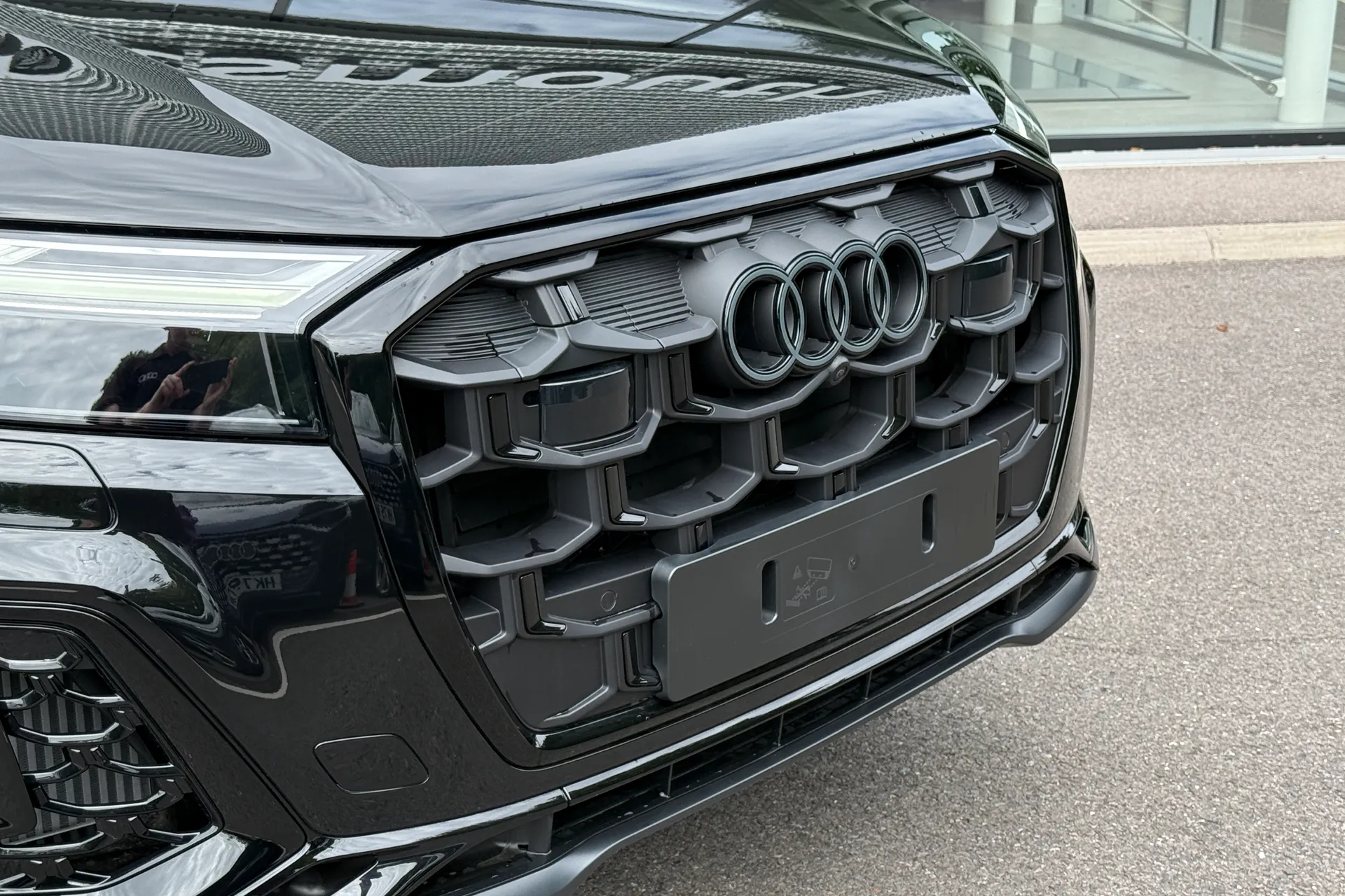 Audi Q7 thumbnail image number 10