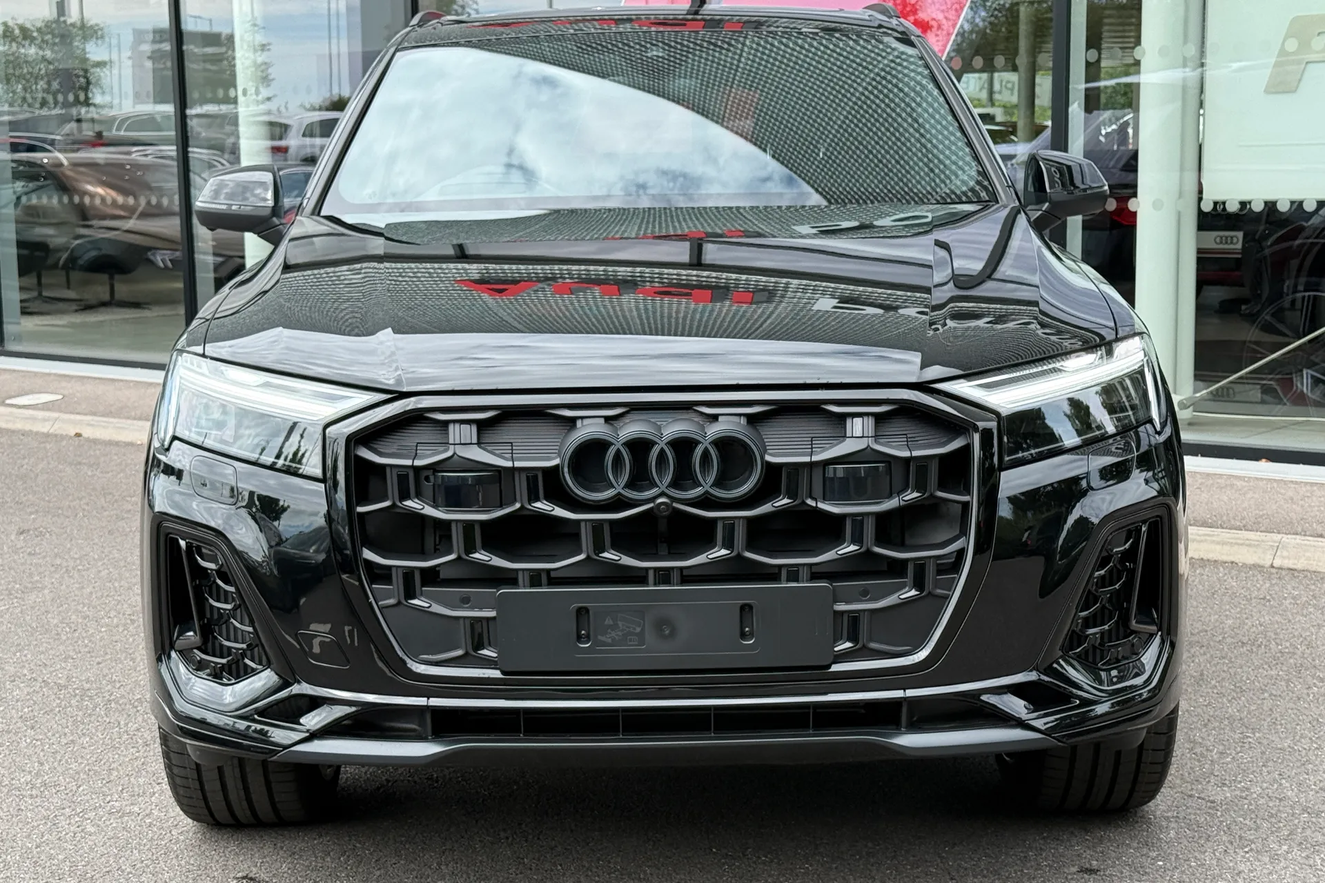Audi Q7 thumbnail image number 5