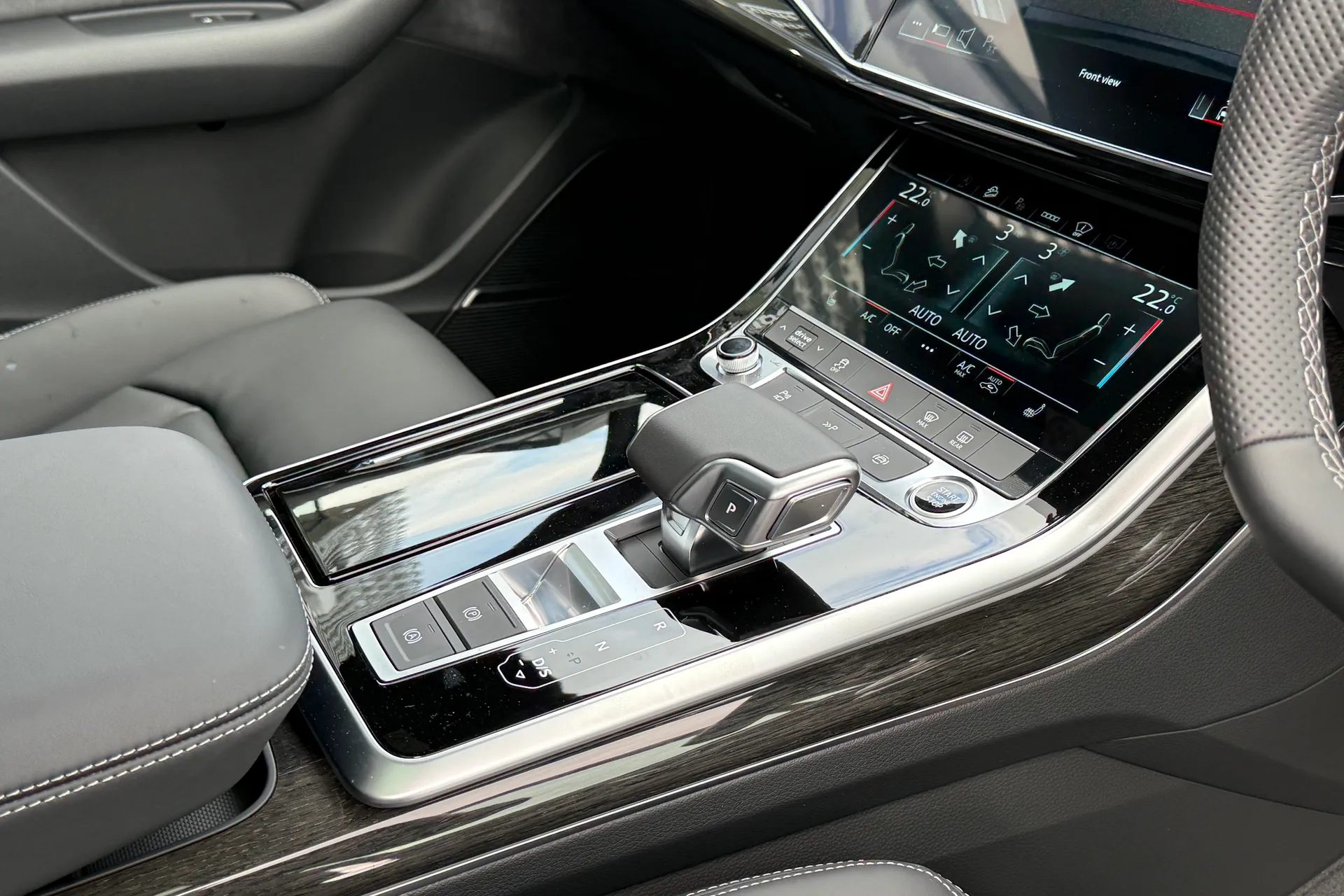 Audi Q7 thumbnail image number 31