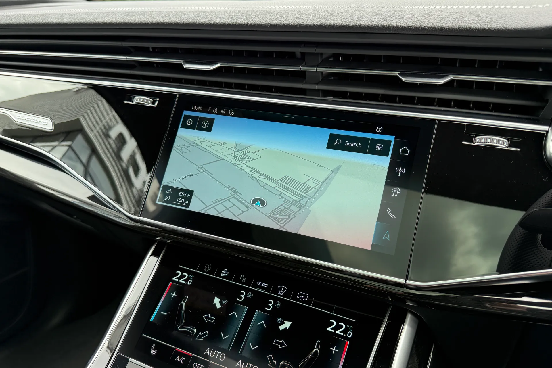 Audi Q7 thumbnail image number 4