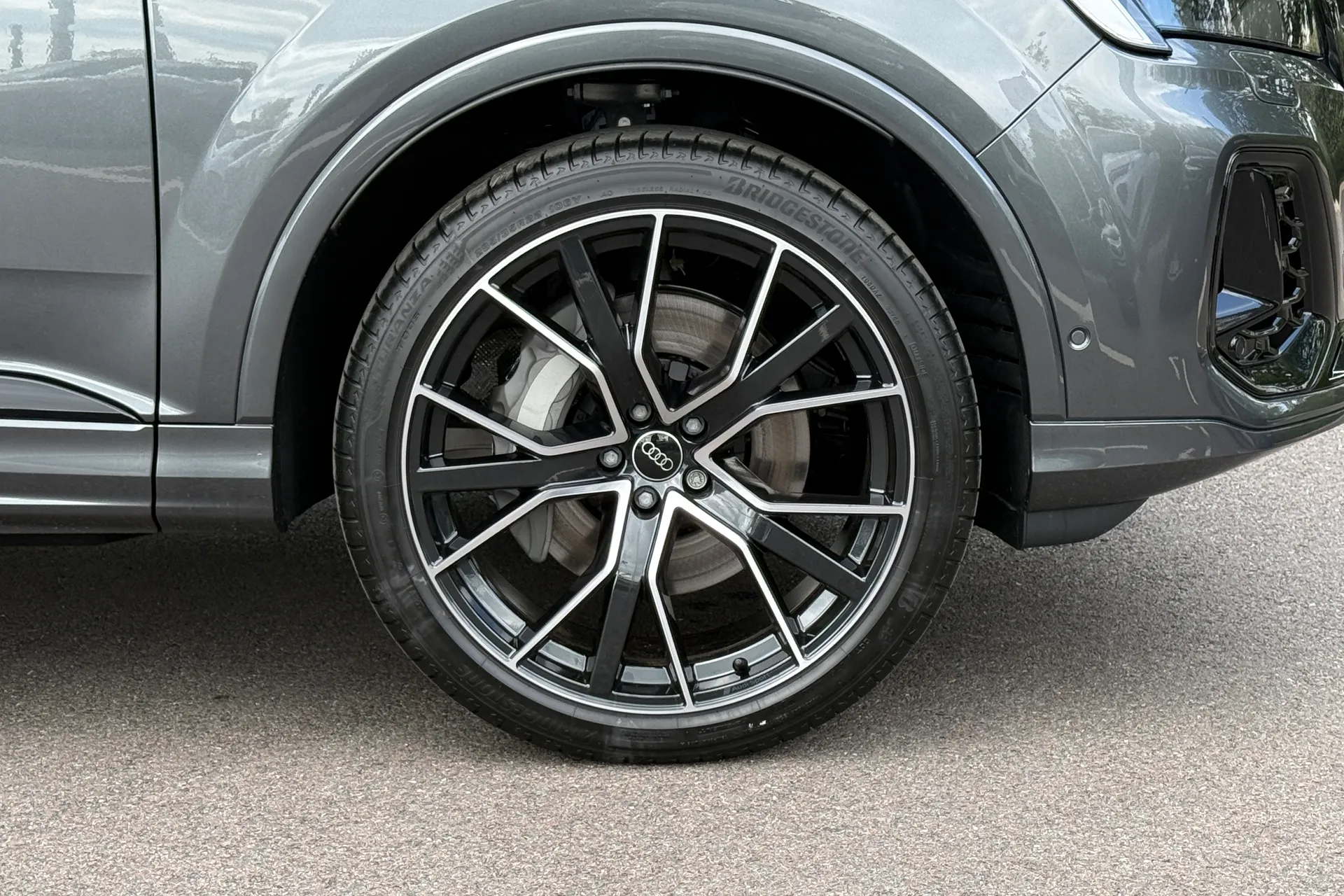 Audi Q7 thumbnail image number 18