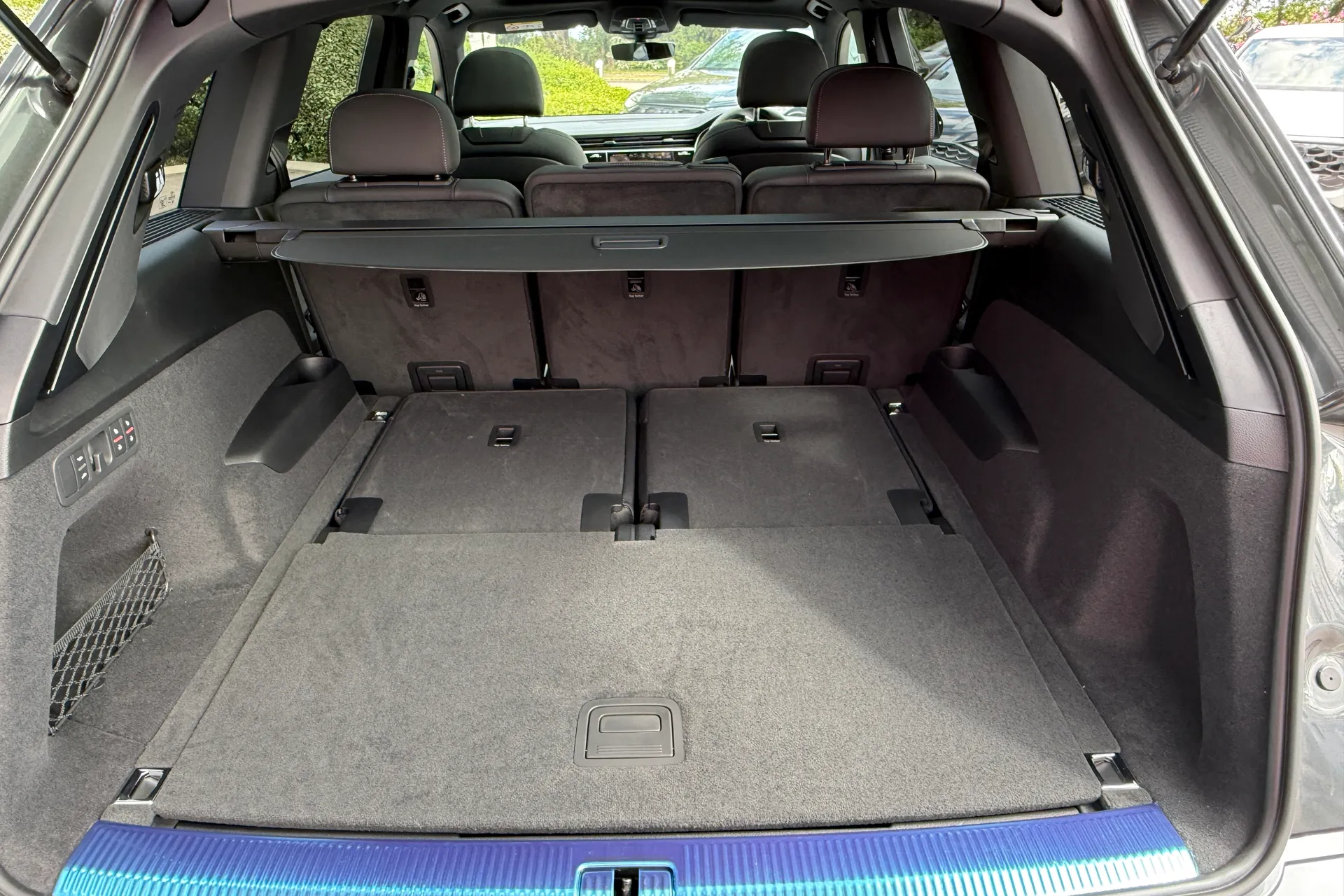 Audi Q7 thumbnail image number 44