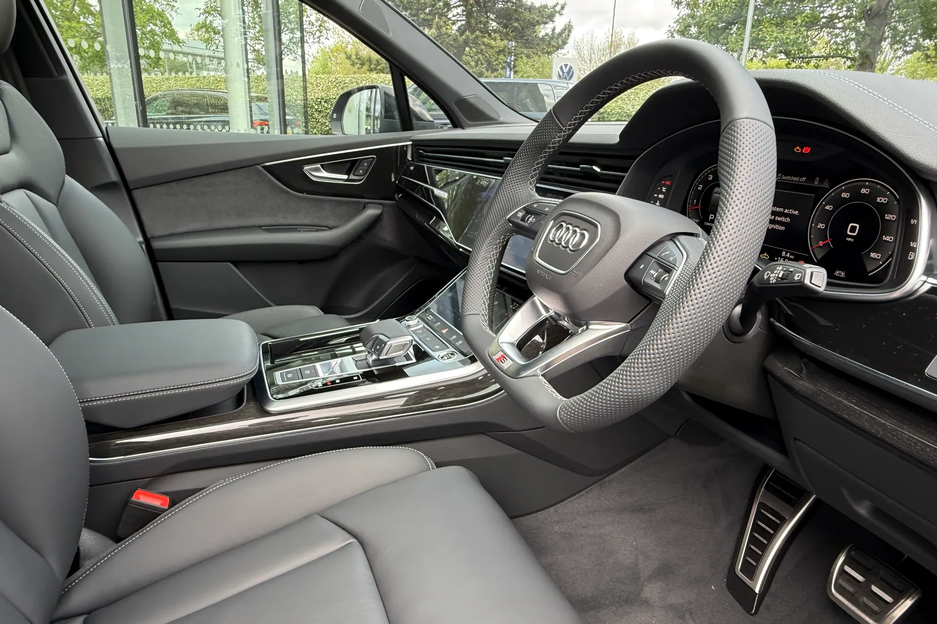 Audi Q7 thumbnail image number 15