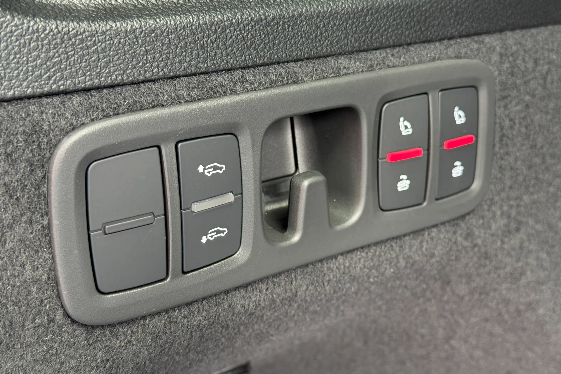 Audi Q7 thumbnail image number 43