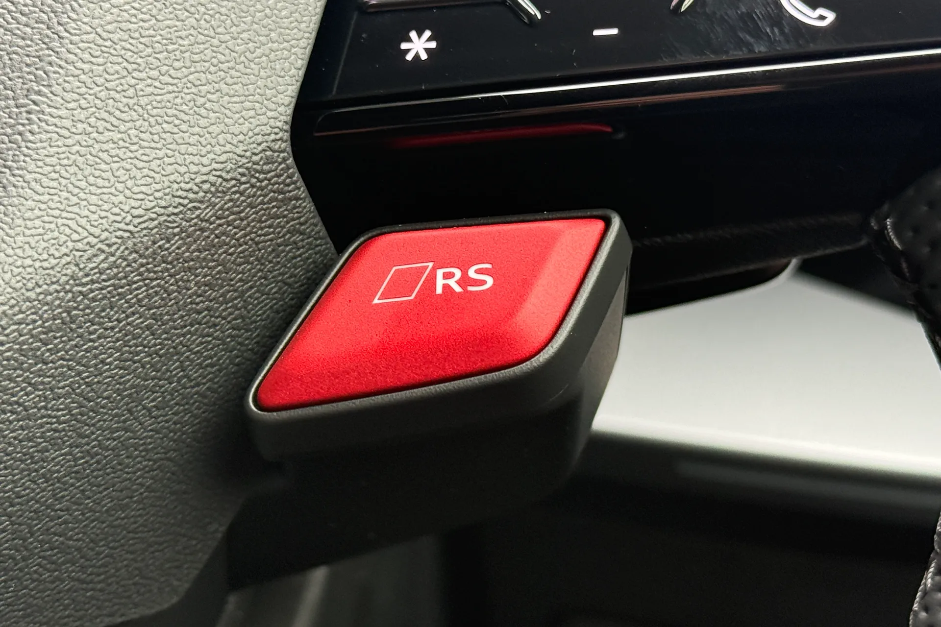 Audi RS3 thumbnail image number 19