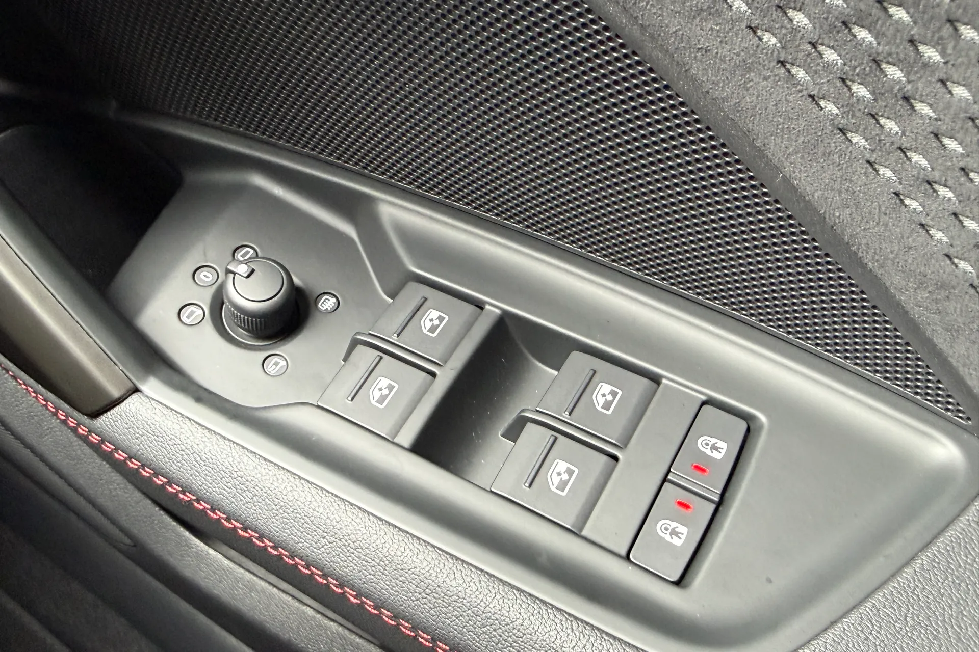 Audi RS3 thumbnail image number 41