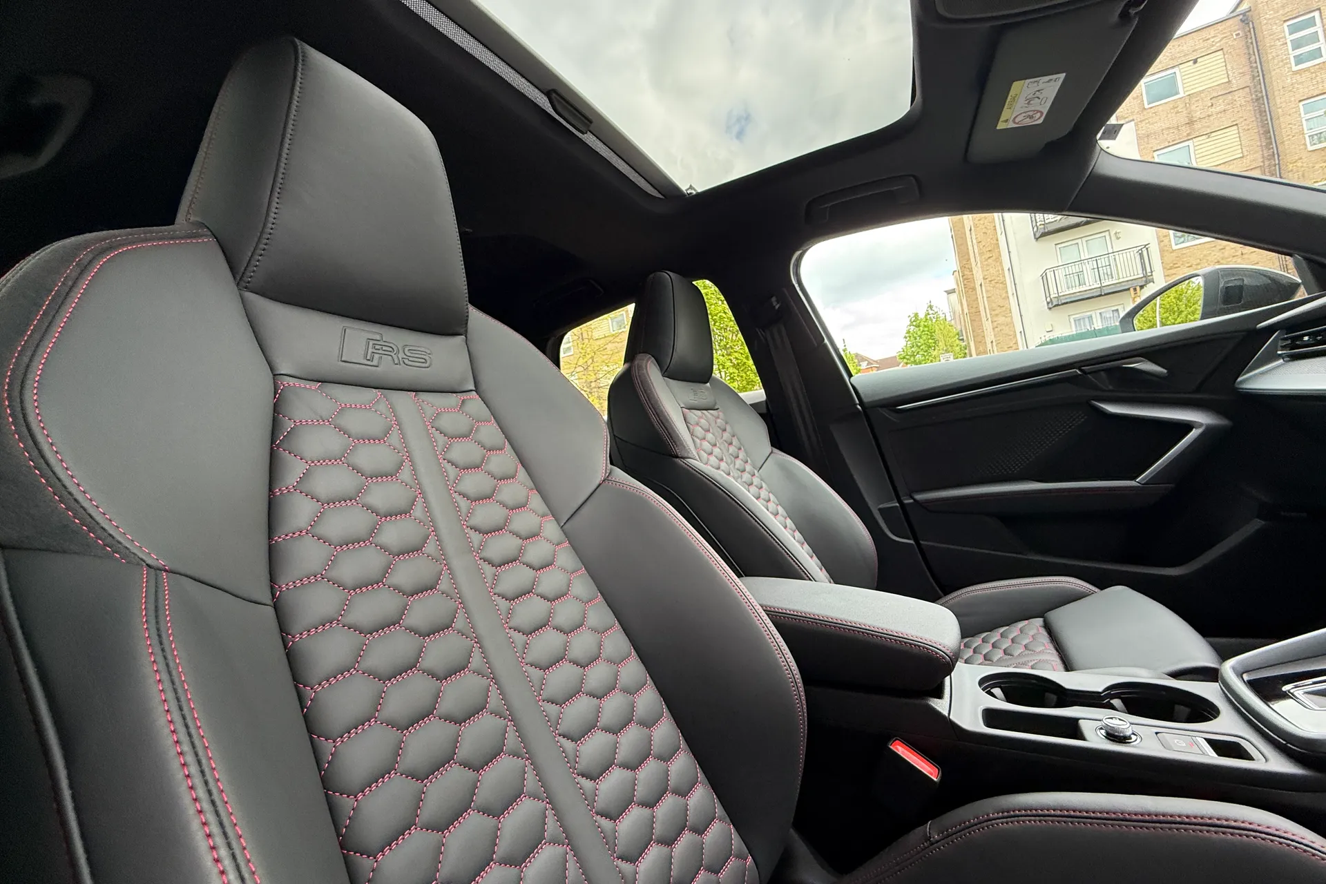 Audi RS3 thumbnail image number 43